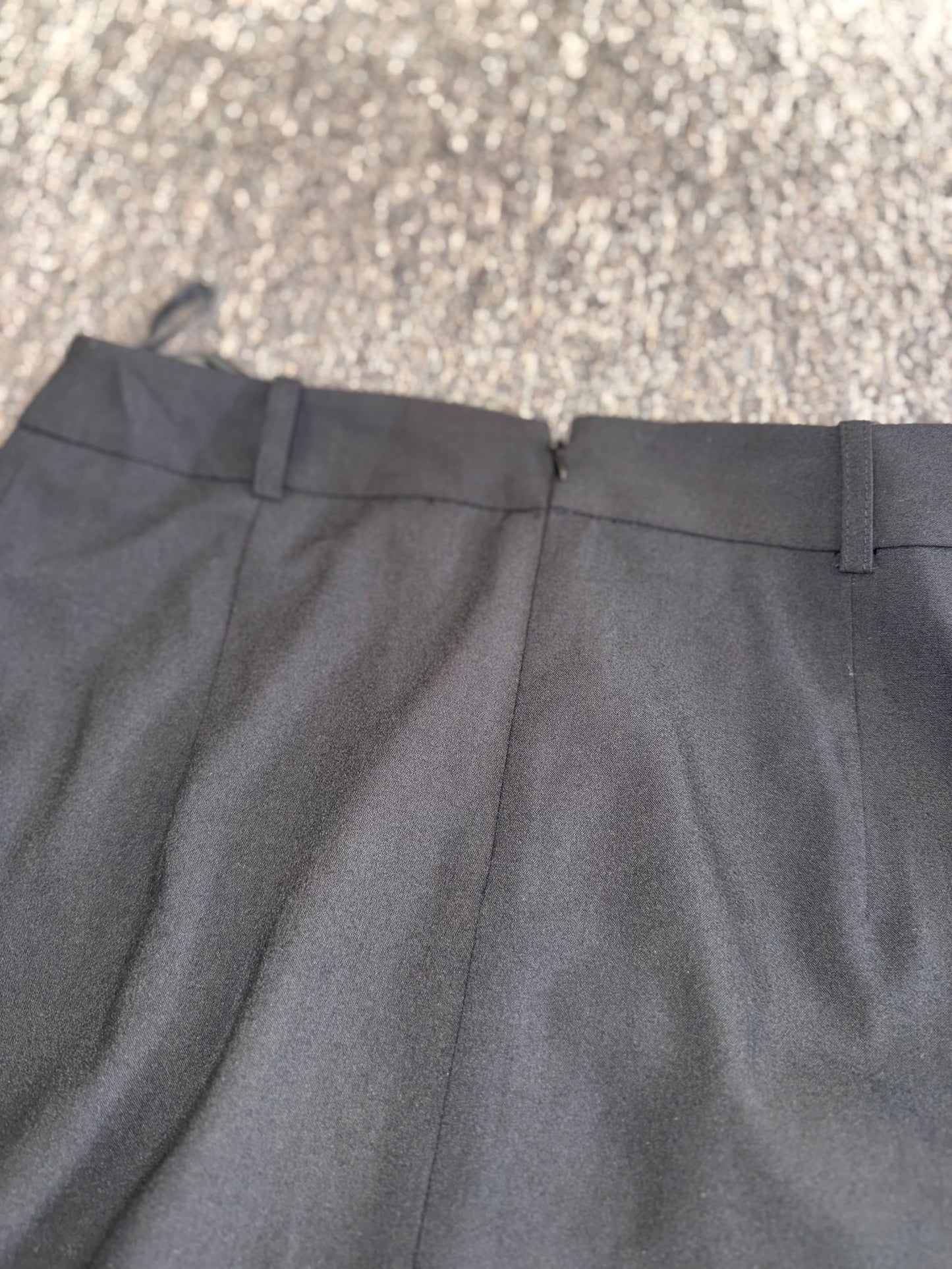 NWT Calvin Klein (4) Brand New Pleated Black Skirt