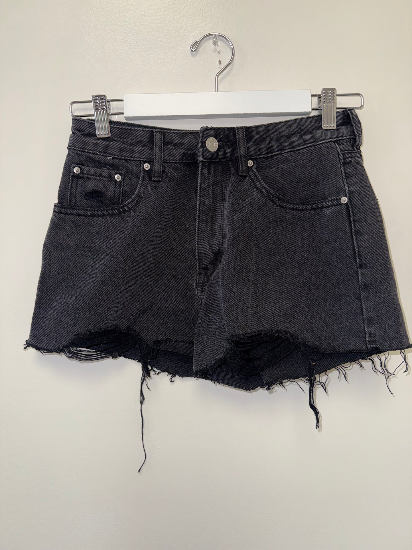 PacSun (26) Black Distressed Denim High Rise Festival Jean Shorts