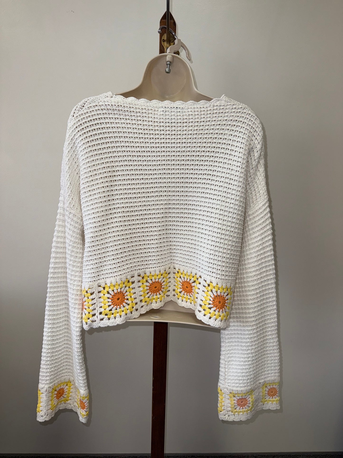 Sincerely Jules (XL) White Crochet Knit Cropped Sweater