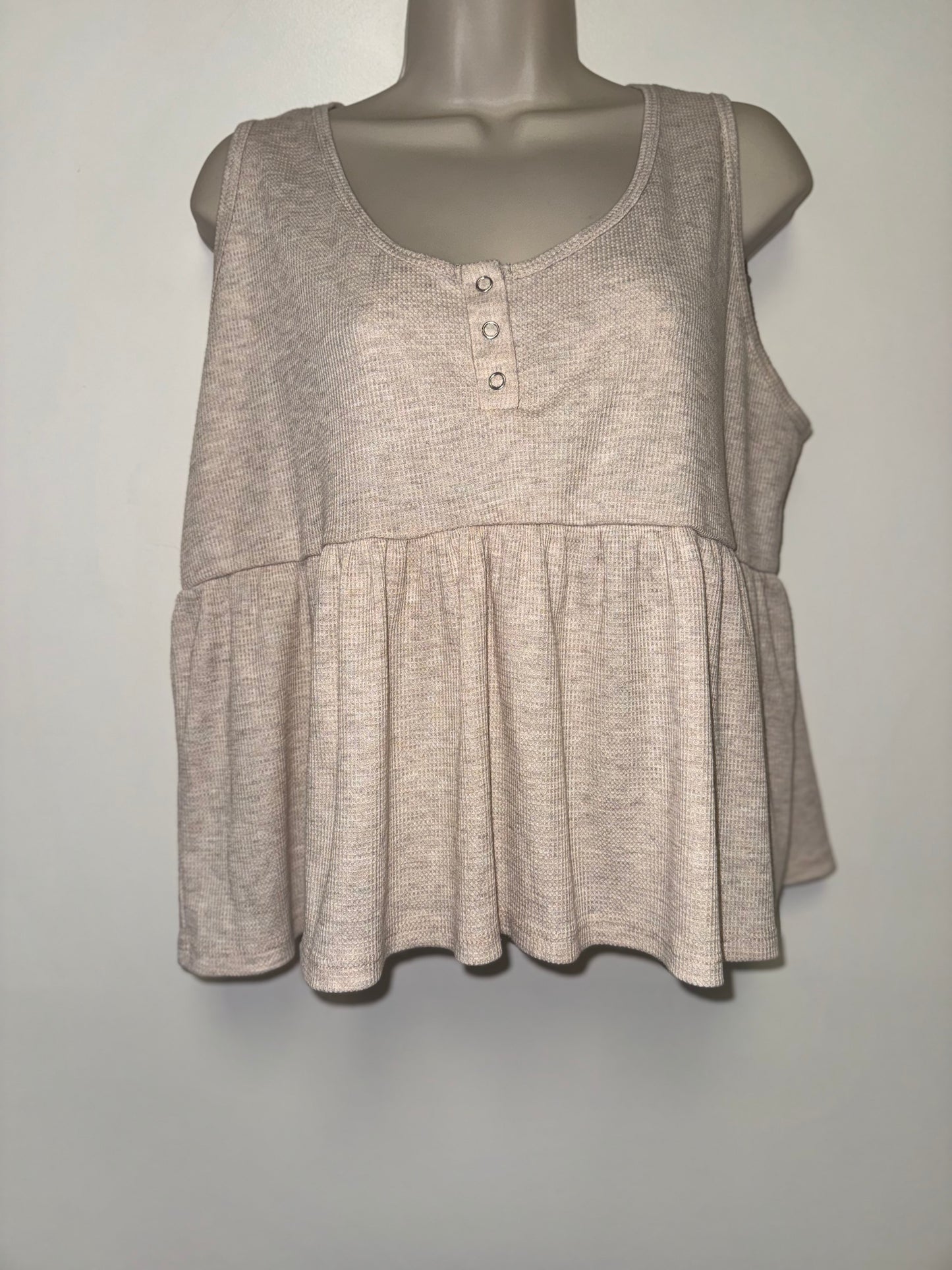 Lush (Medium) Cream Waffle Knit Quarter Button Up Sleeveless Tank Top Blouse