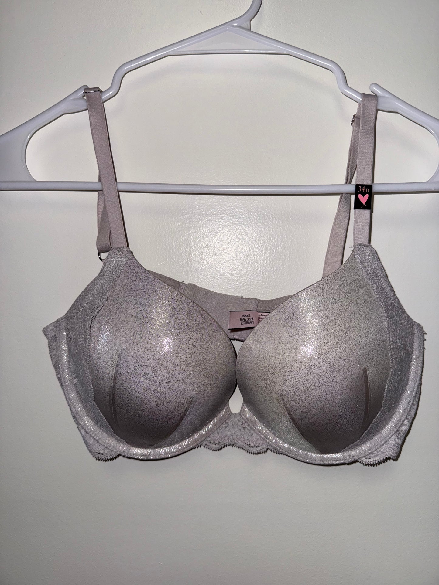 NWT Victoria's Secret (34D) Brand New Blush Metallic Dream Angels Push Up Bra