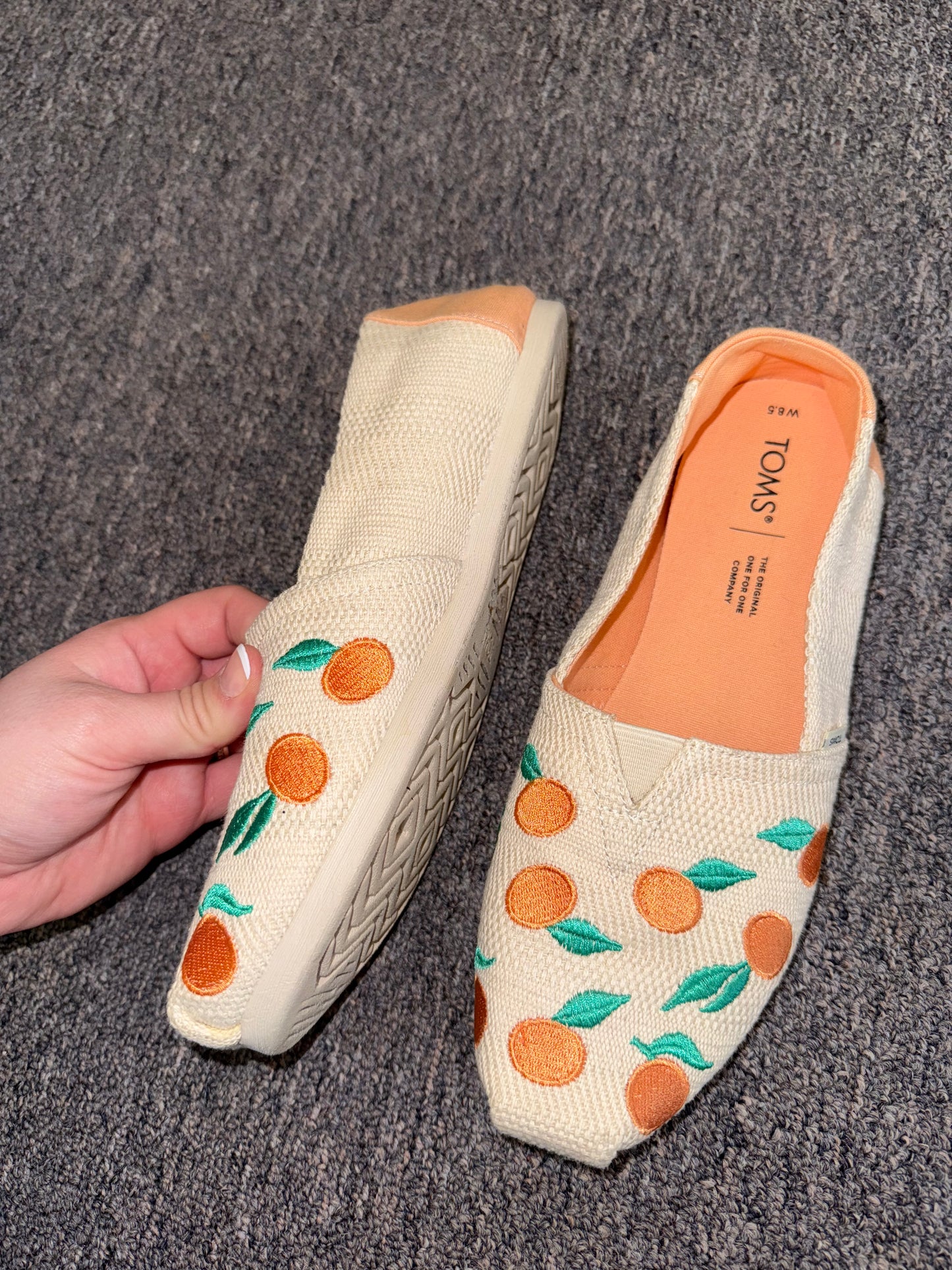 Toms (8.5) Orange Pattern Embroidered Slip On Canvas Shoes