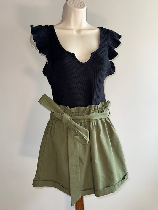 SHEIN (Medium) Black and Green Romper with Tied Waist