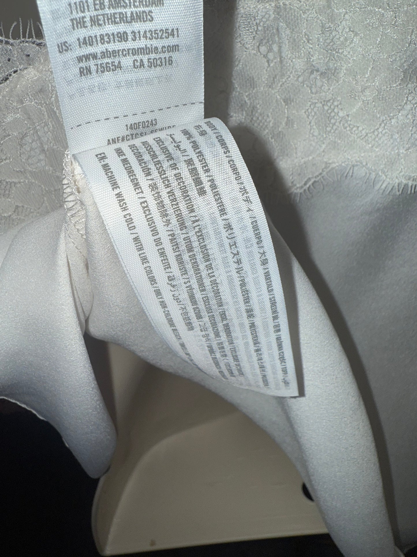 Abercrombie & Fitch (Medium) Off White Lace Buttoned Polyester Tank Top