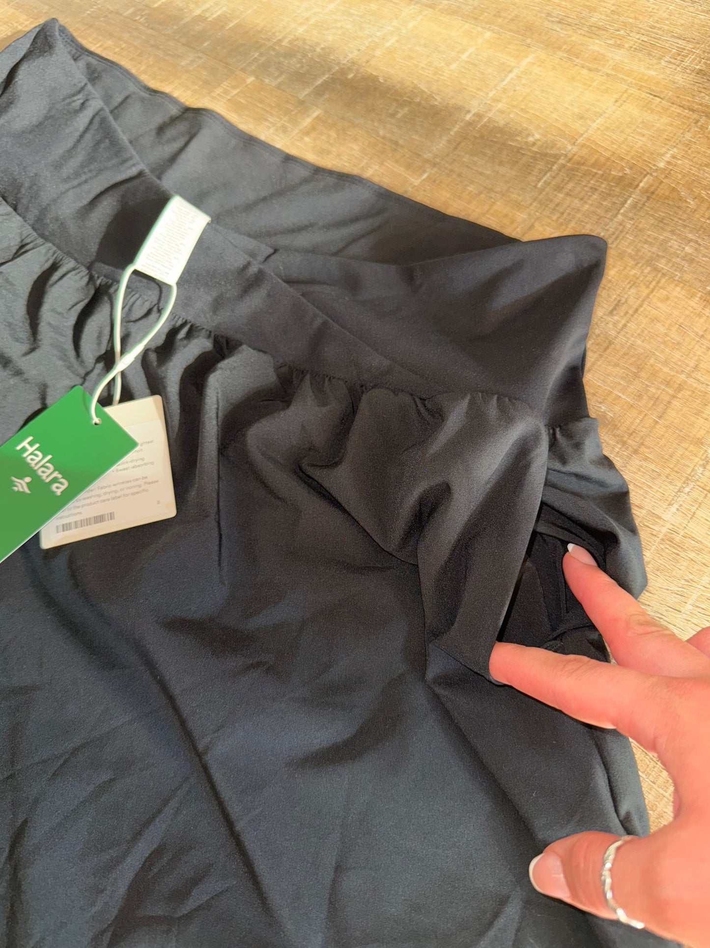 NWT Halara (1X) Brand New Ultra Lightweight Breezeful Pants