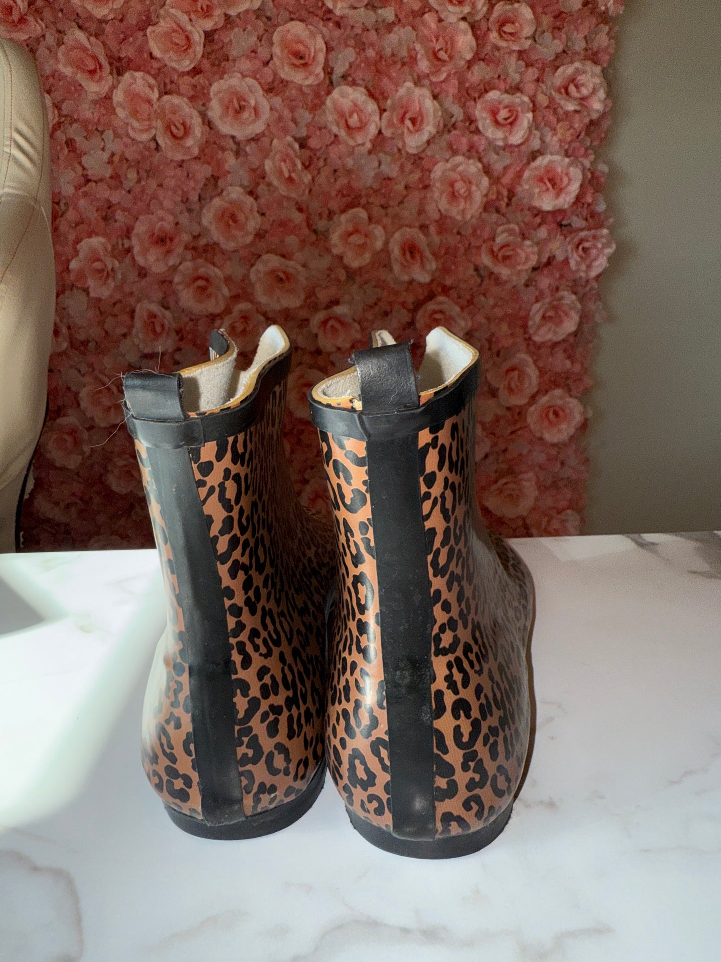 Merona (8) Neutral Cheetah Print Ankle Rain Boots
