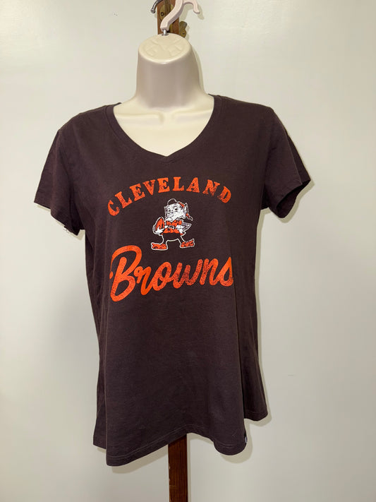 47 (Medium) Brown V-Neck Cleveland Browns T-Shirt