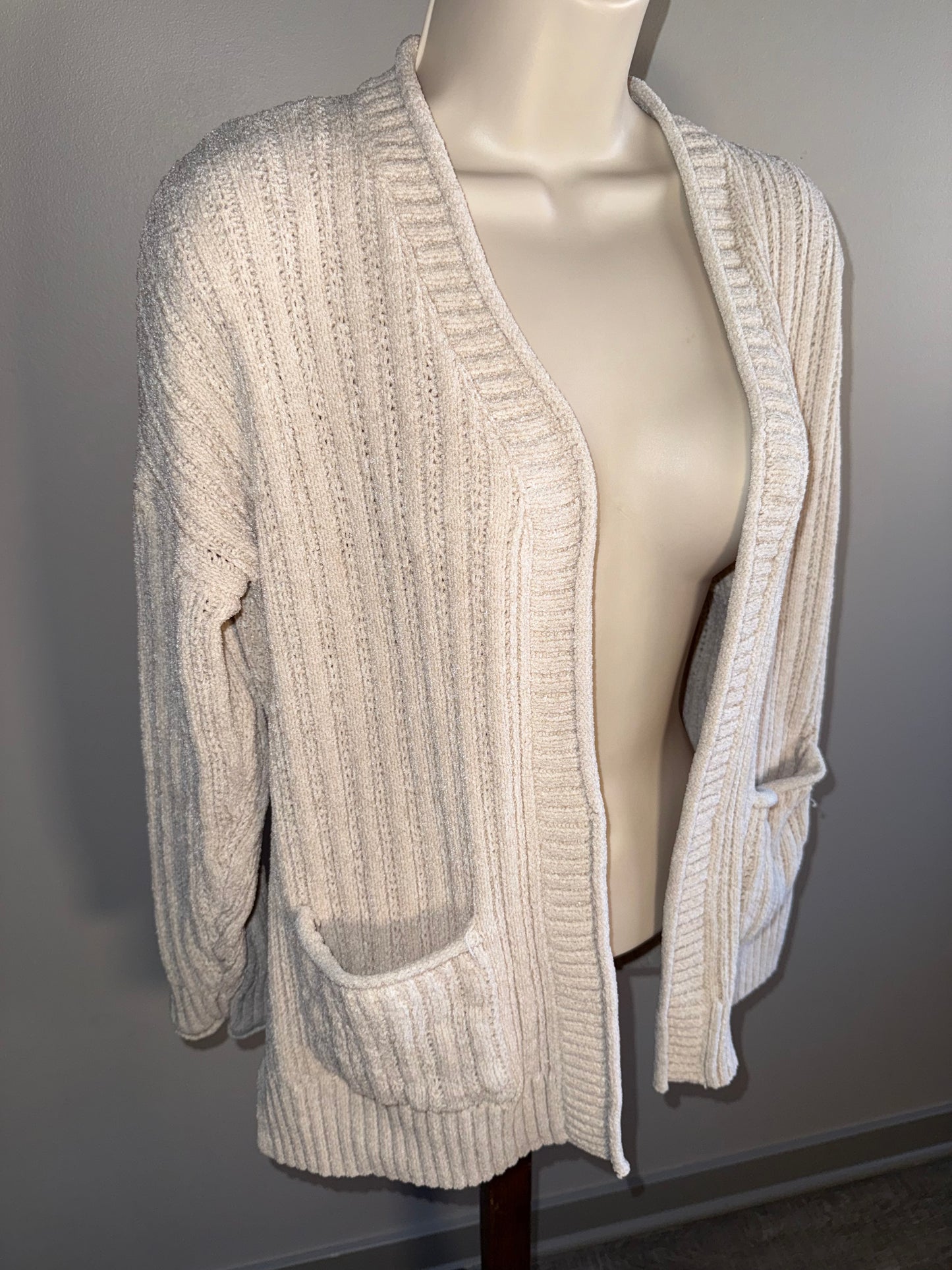 Pink Rose (Large) Cream Knit Sweater Cardigan with Pockets