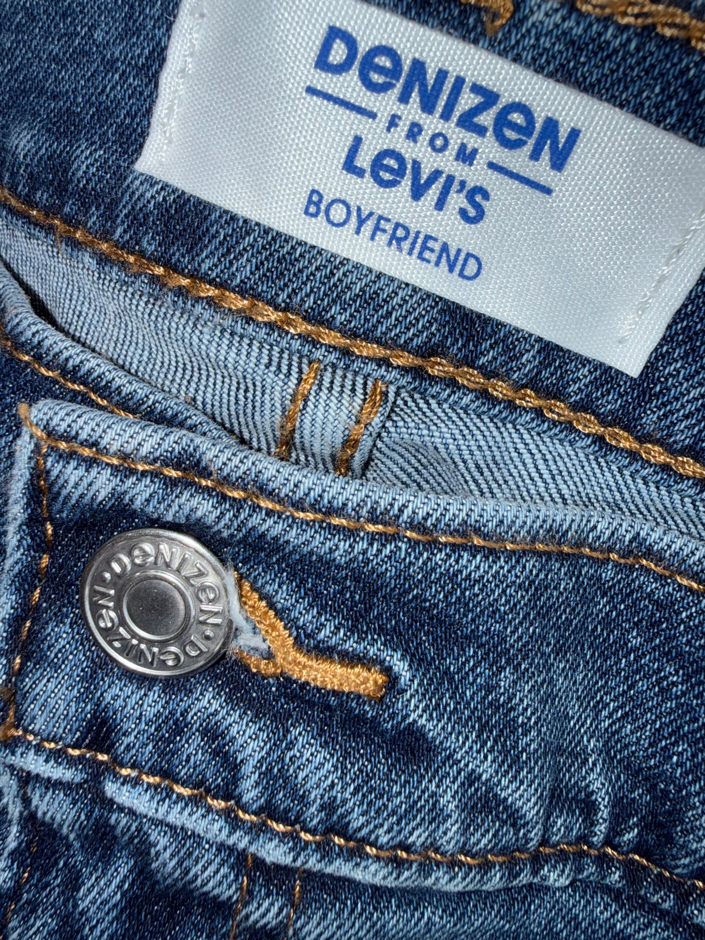 NWT Denizen from Levi's (2) Brand New Boyfriend Vintage Inspired Super Stretch Jeans