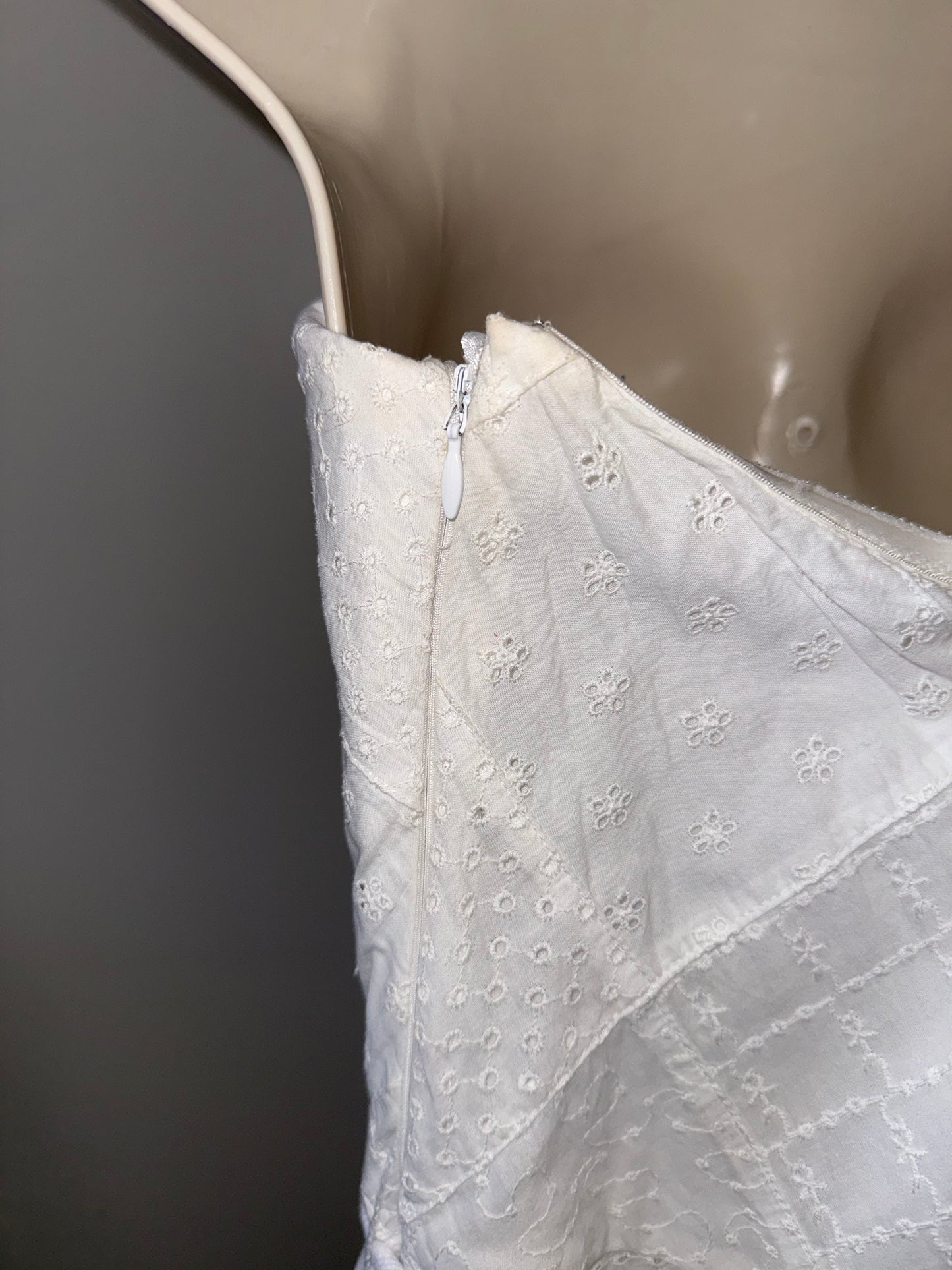 American Eagle (12) White Pointelle Detail Pattern Strapless Dress