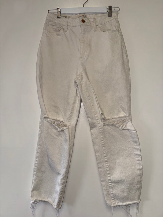 Universal Thread (6) Off White Distressed Denim Vintage Straight Leg Jeans