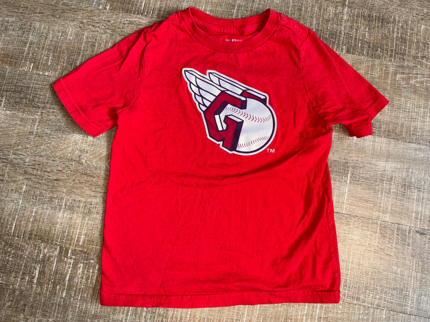 Genuine Merchandise (Medium) Red Cleveland Guardians T-Shirt