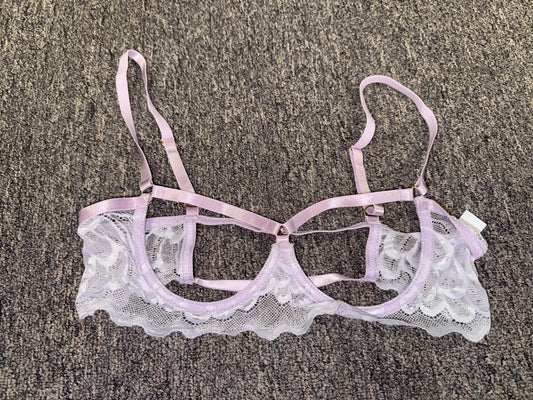 (XS) Purple Lace Bra