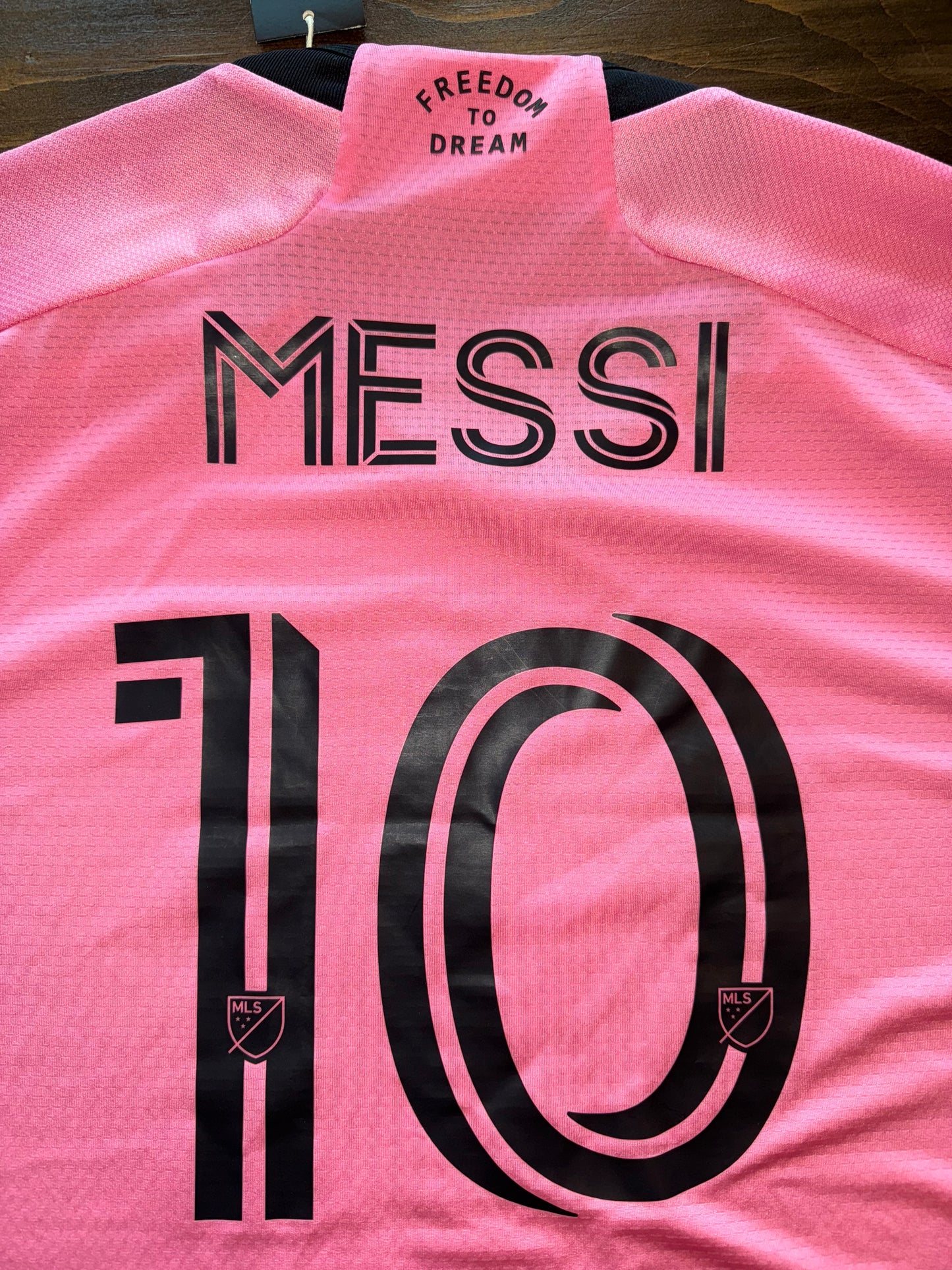 NWT Adidas (2XL) Brand New Pink Messi #10 Jersey