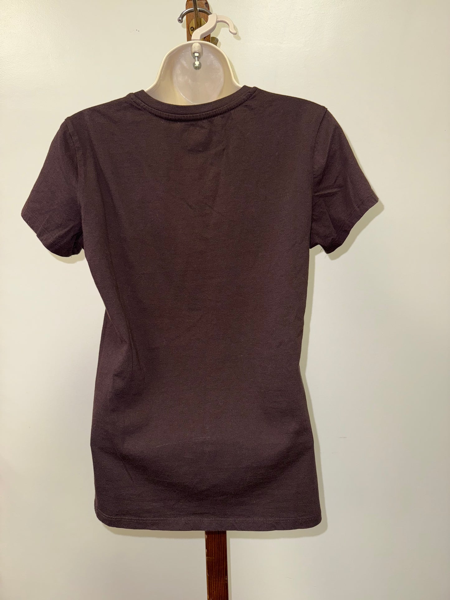 47 (Medium) Brown V-Neck Cleveland Browns T-Shirt