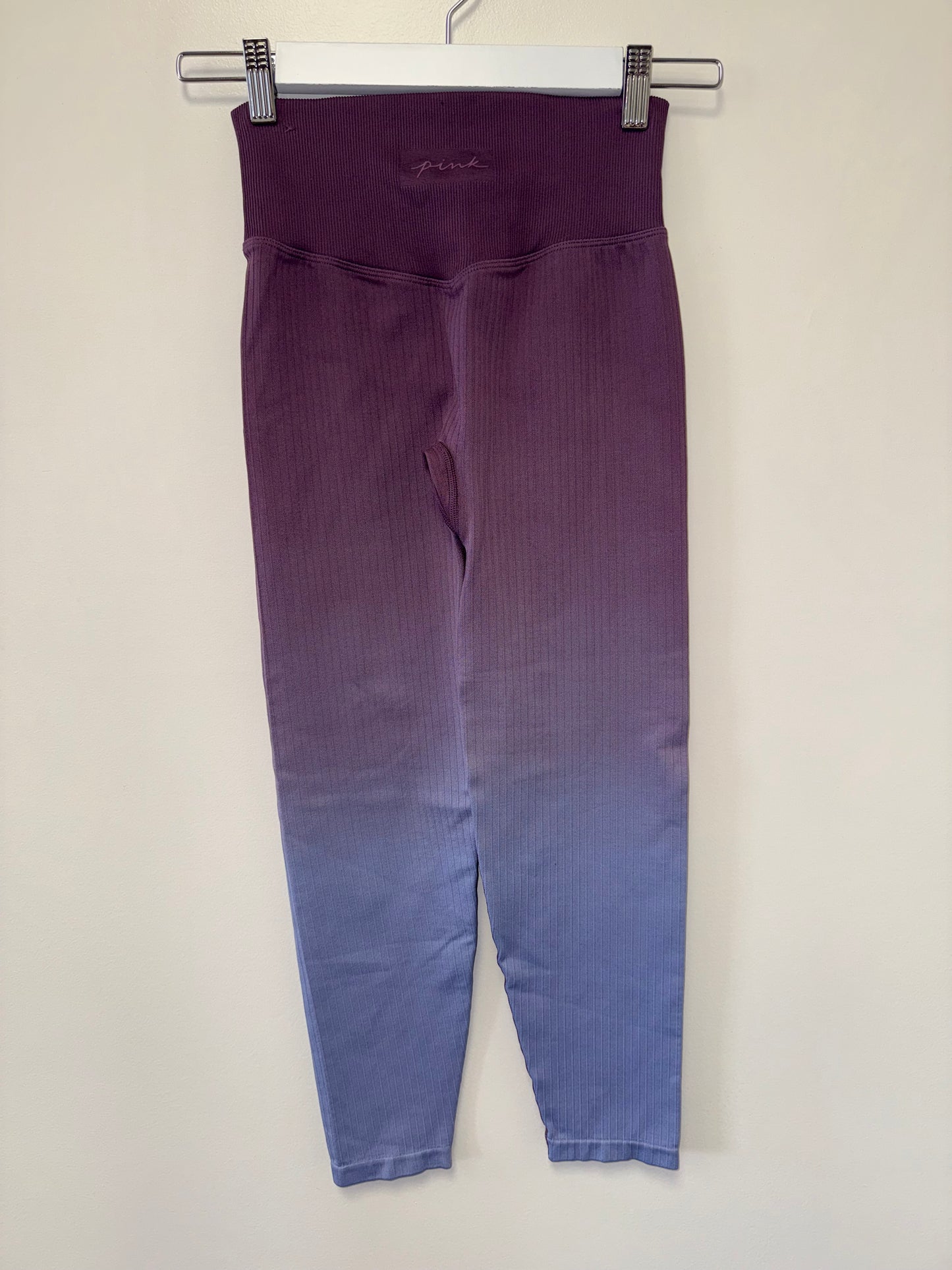 PINK Victoria's Secret (Small) Purple/Blue Ombre Ribbed Leggings