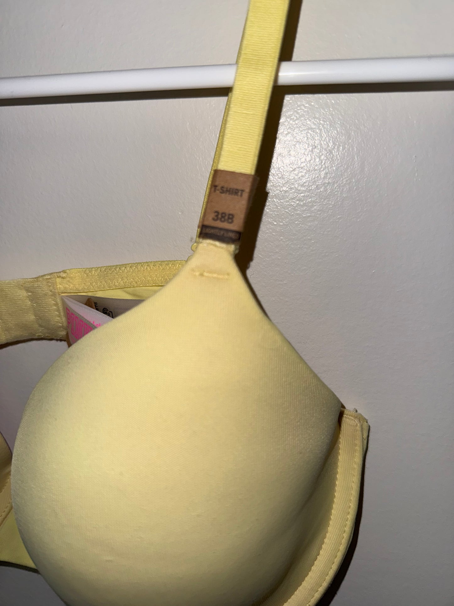 NWT PINK Victoria's Secret (38B) Brand New Yellow Wear Everywhere T-Shirt Bra