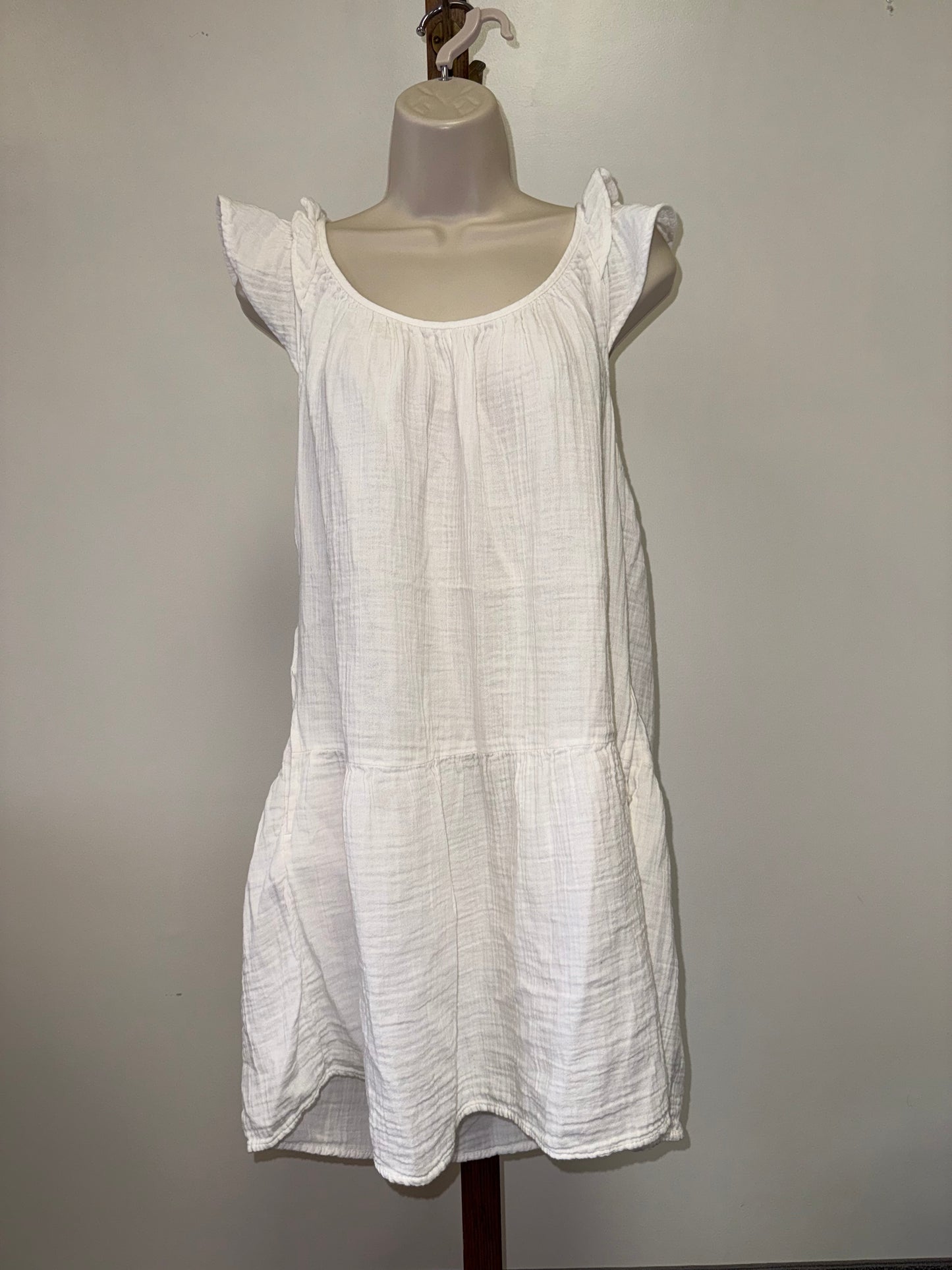 GAP (Small) White Ruffle Midi Sleeveless Dress with Pockets