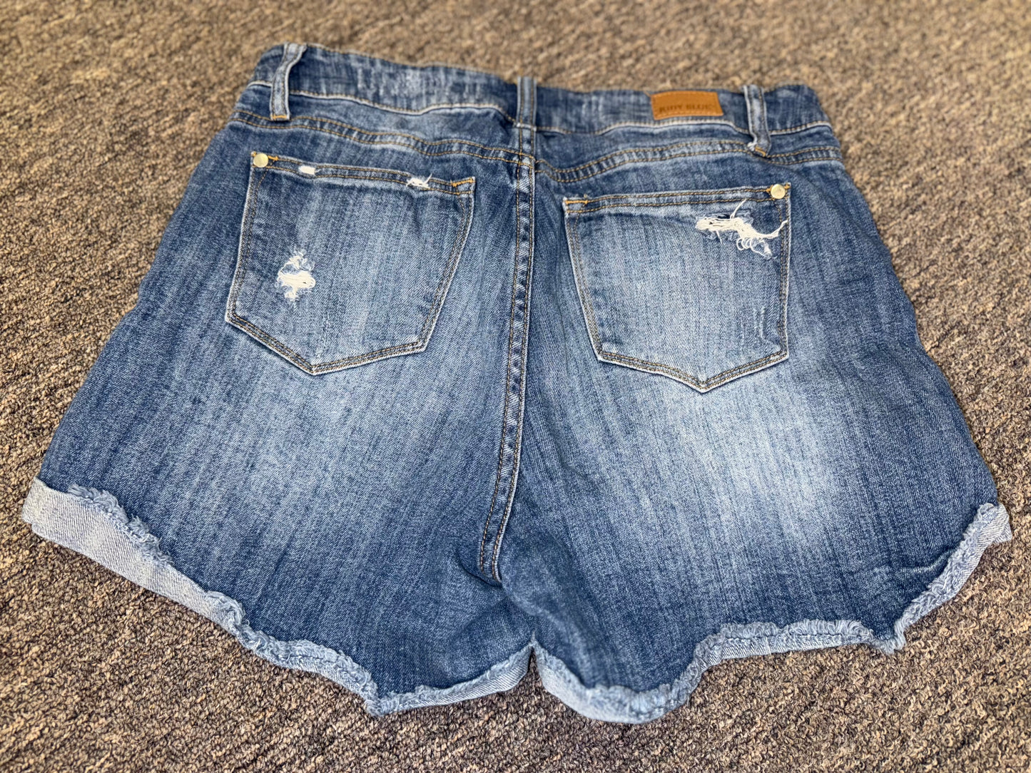 Judy Blue (Medium) Blue Distressed Denim Jean Shorts