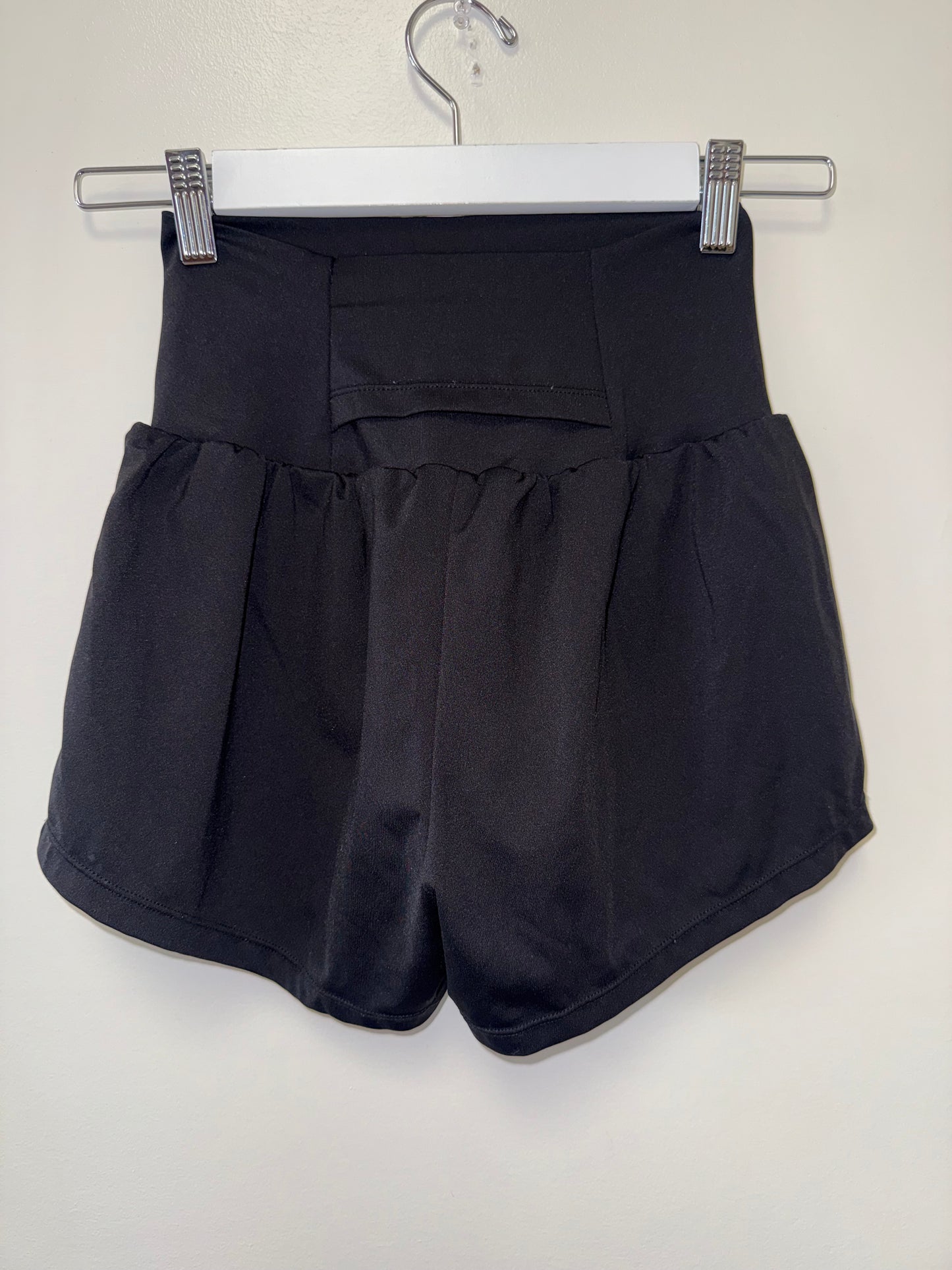 (XS) Black High Rise Sporty Shorts
