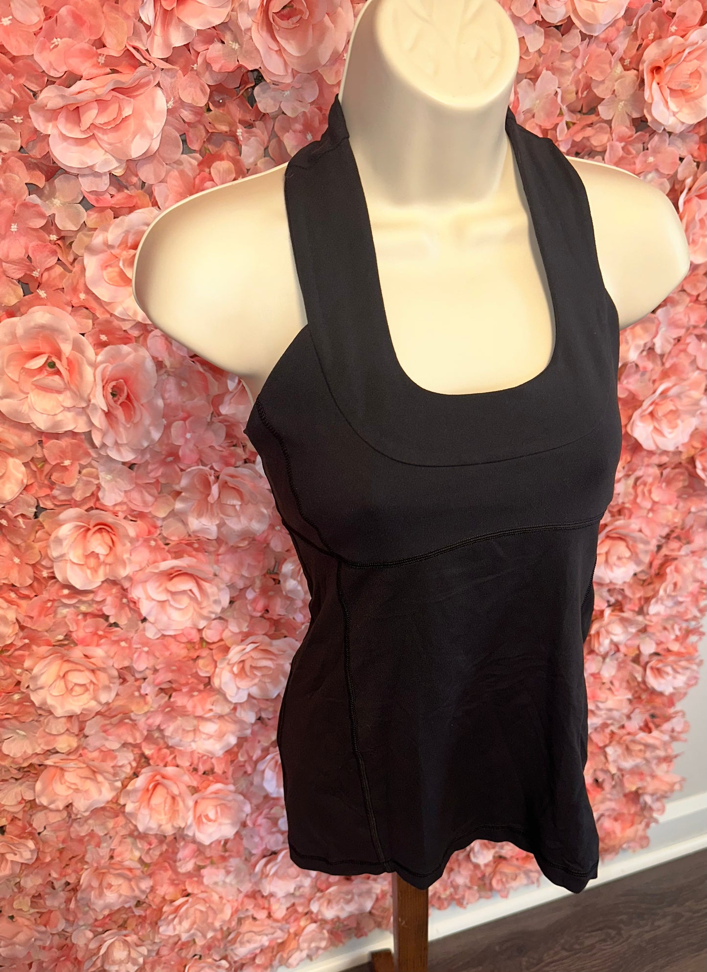 lululemon athletica Black Scoop Neck Tank Top with Built in Bra