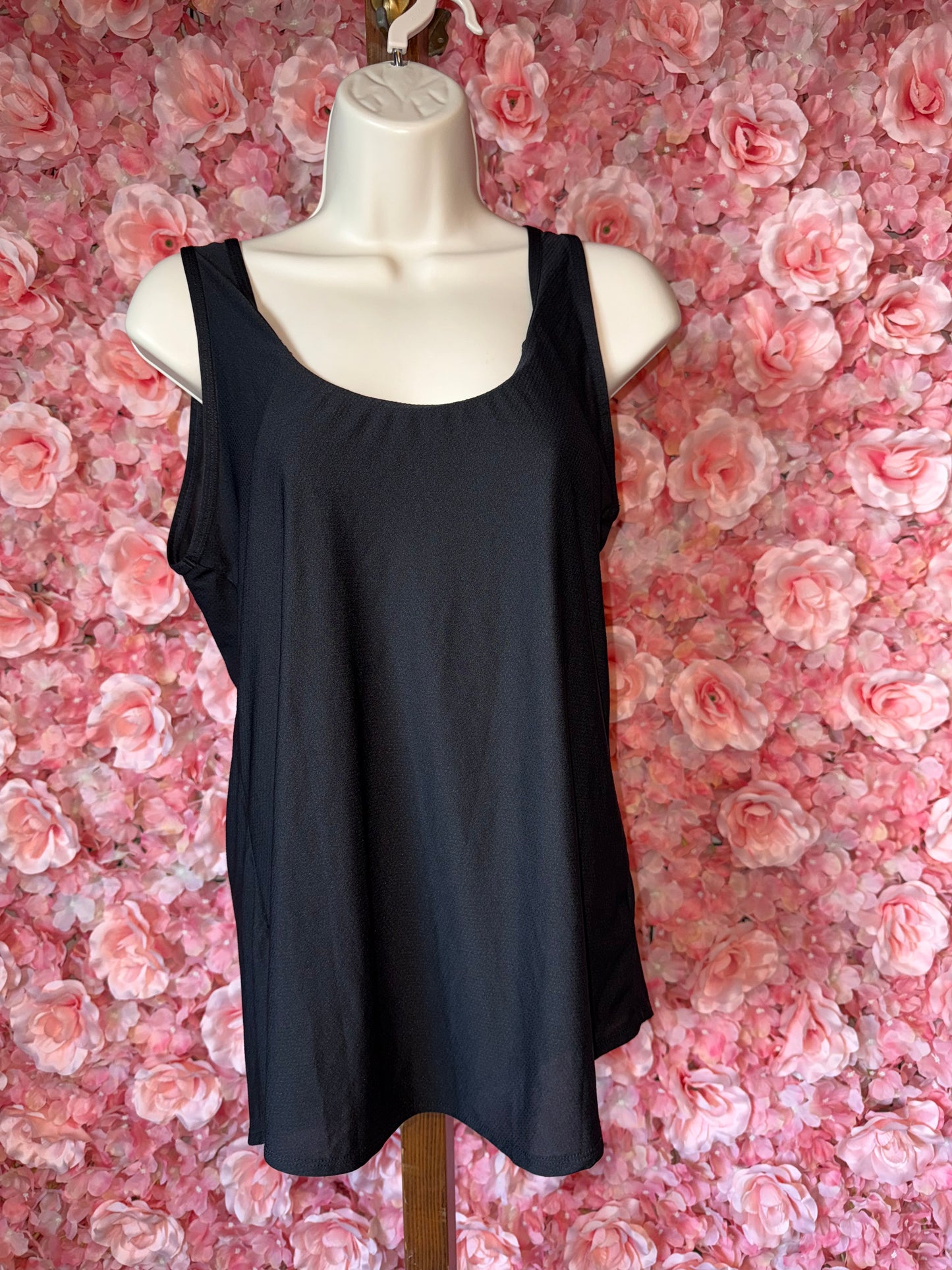 Old Navy Active (Medium) Black Lightweight Layered Tank Top