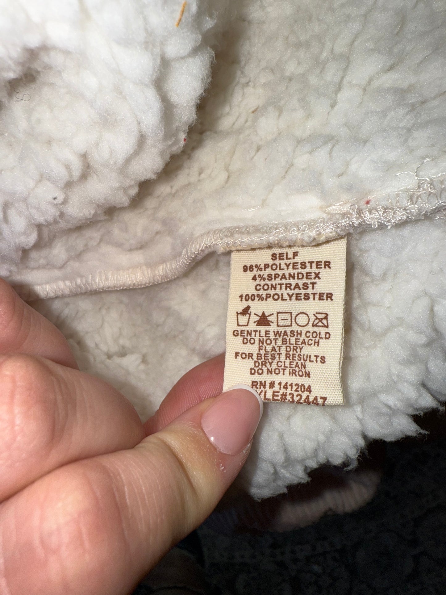 NWT Hem & Thread (Medium) Brand New Cream Ribbed 3/4 Zip Up Sweatshirt