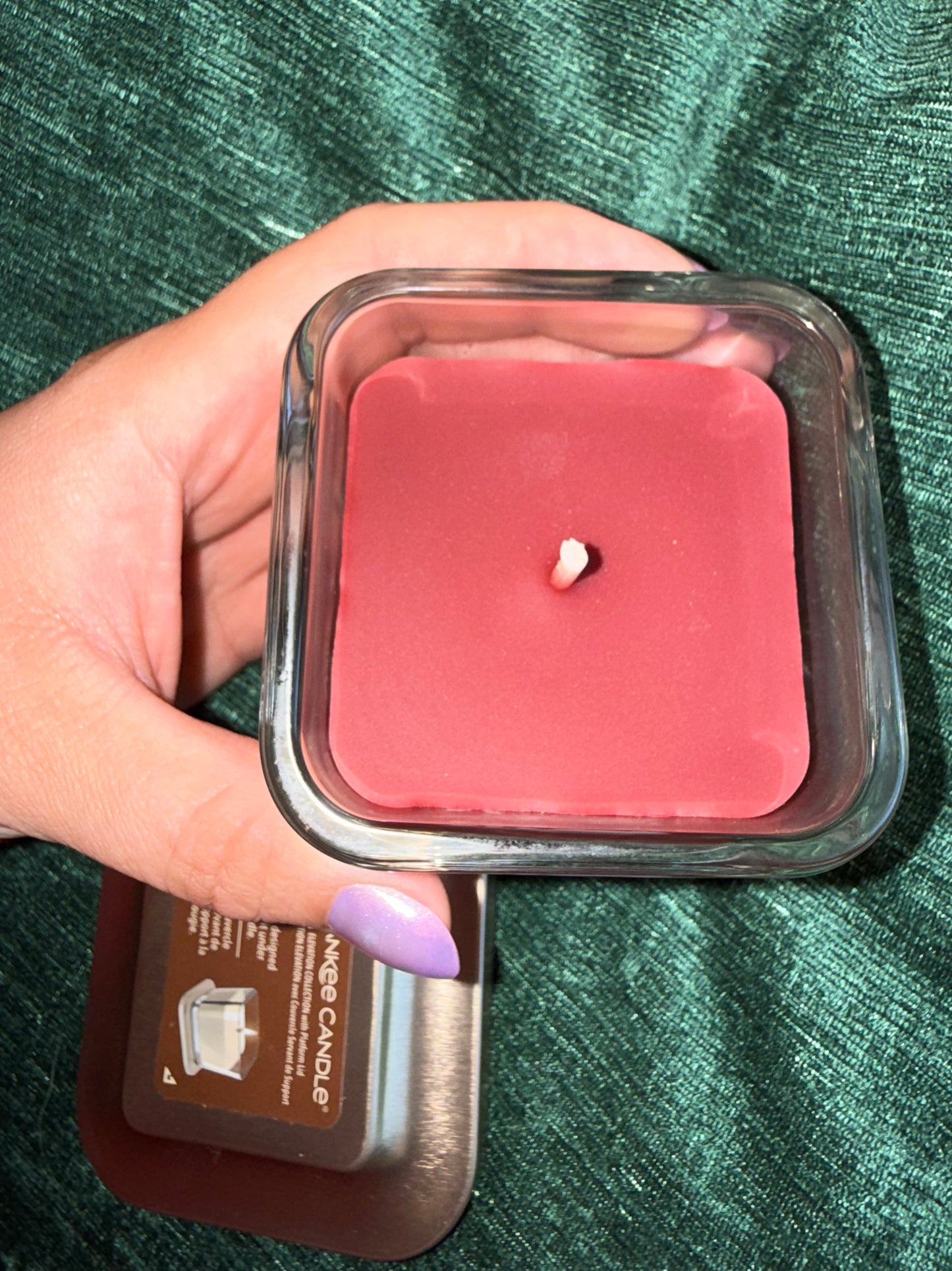 Yankee (3.4oz) Holiday Pomegranate 1 Wick Candle