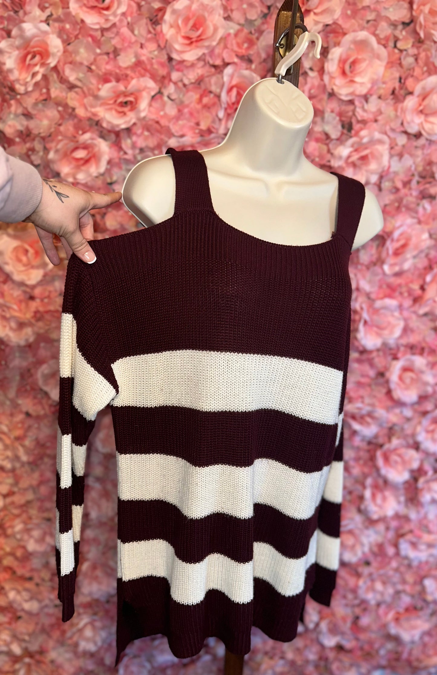 New York & Company (Small) Maroon/White Striped Cold Shoulder Striped Sweater