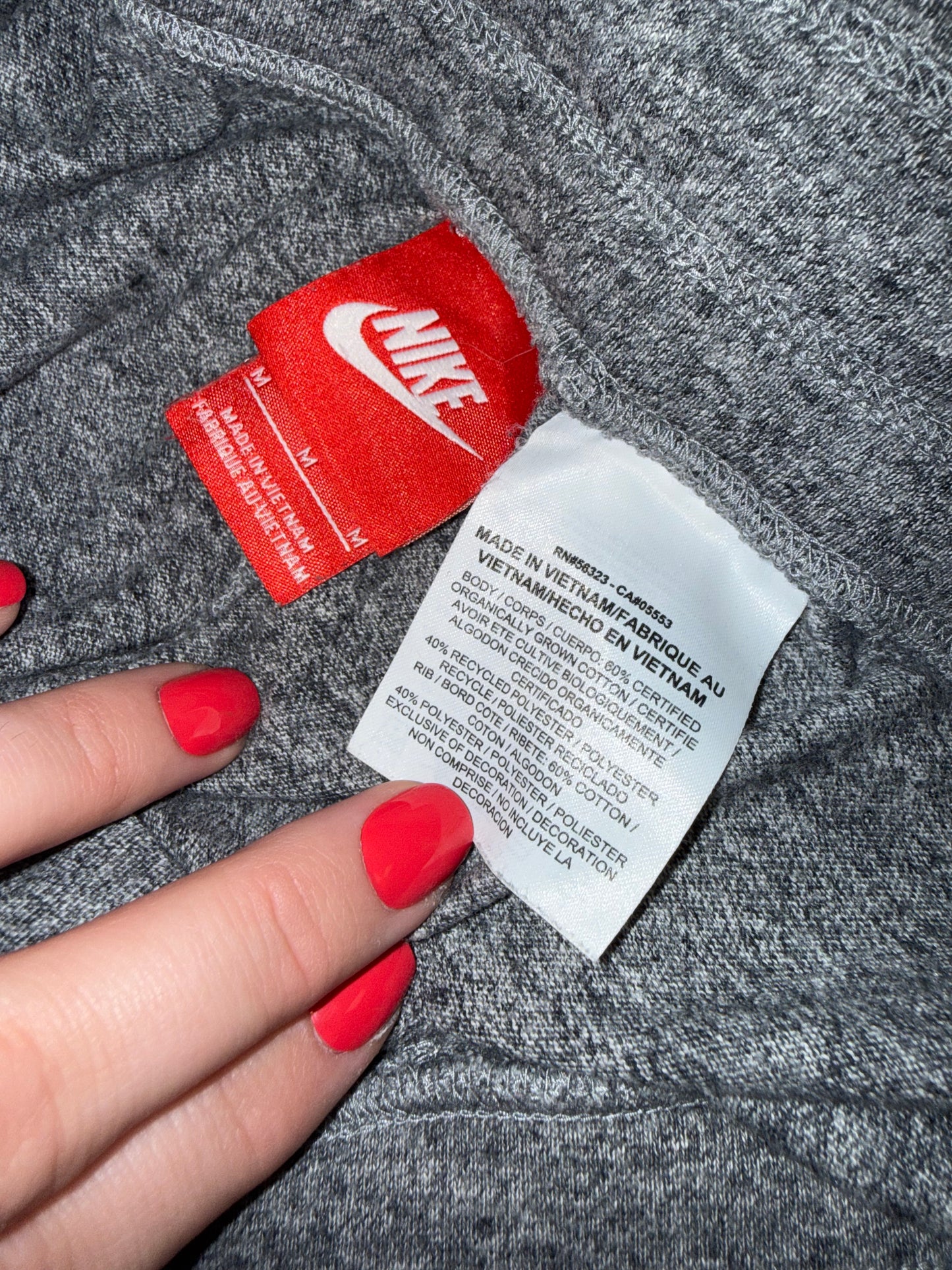 Nike (Medium) Grey Drawstring Jogger Capris with Vintage Red Tag