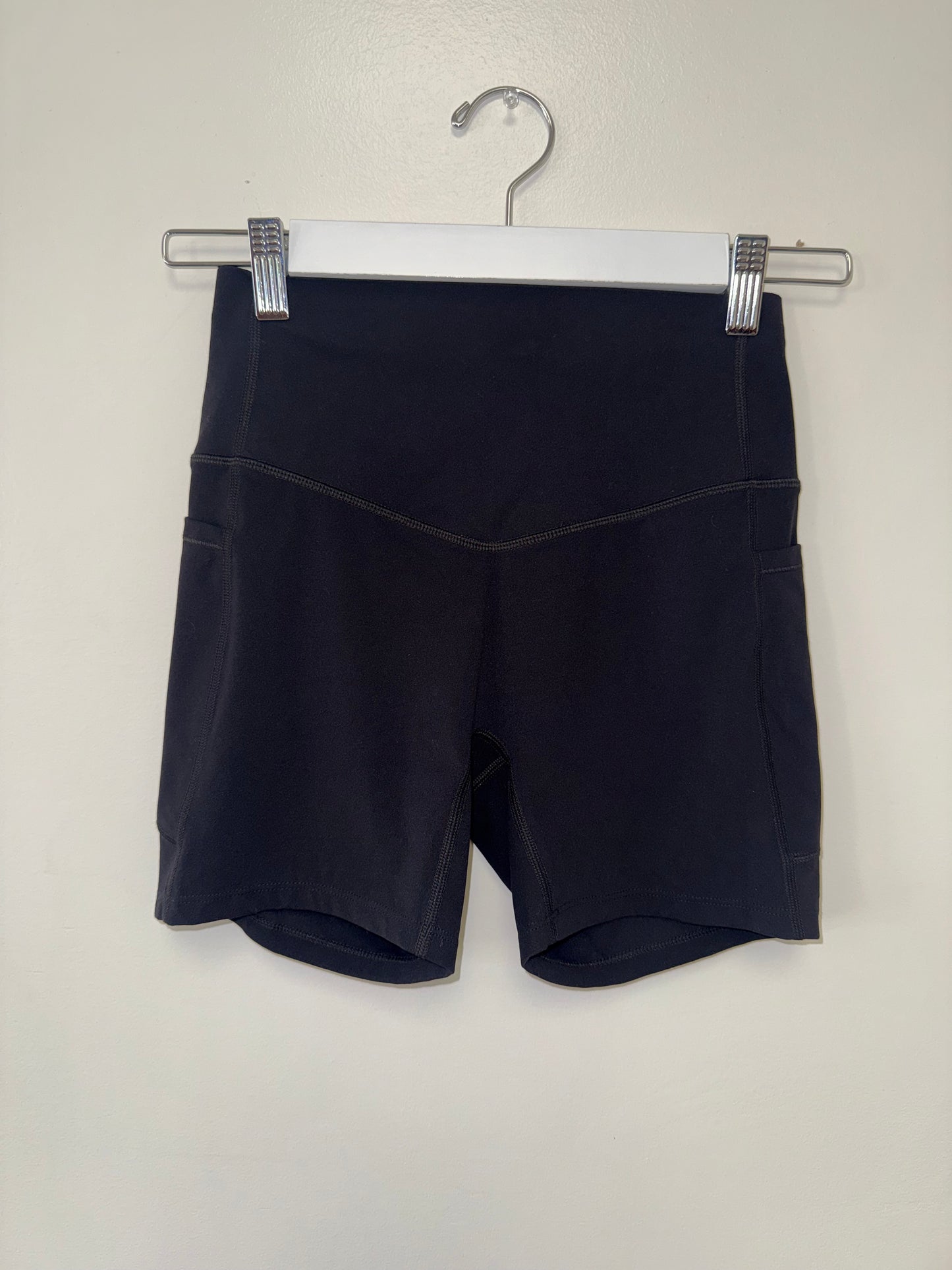 NWT Halara (Small) Brand New Black Ultra Sculpt Biker Shorts