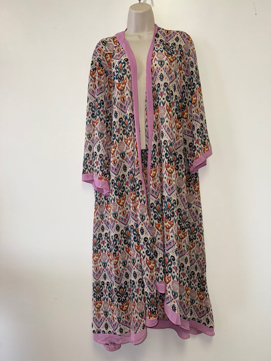 Torrid (4) Pink/Teal Fun Geometric Pattern Long Cover Up