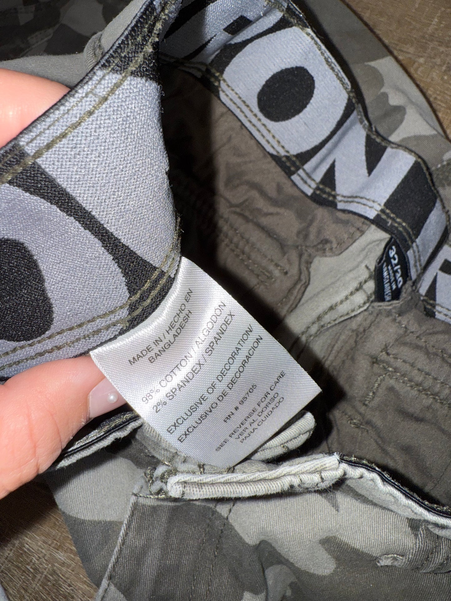 Iron (32/30) Green Camo Pattern Caro Pants