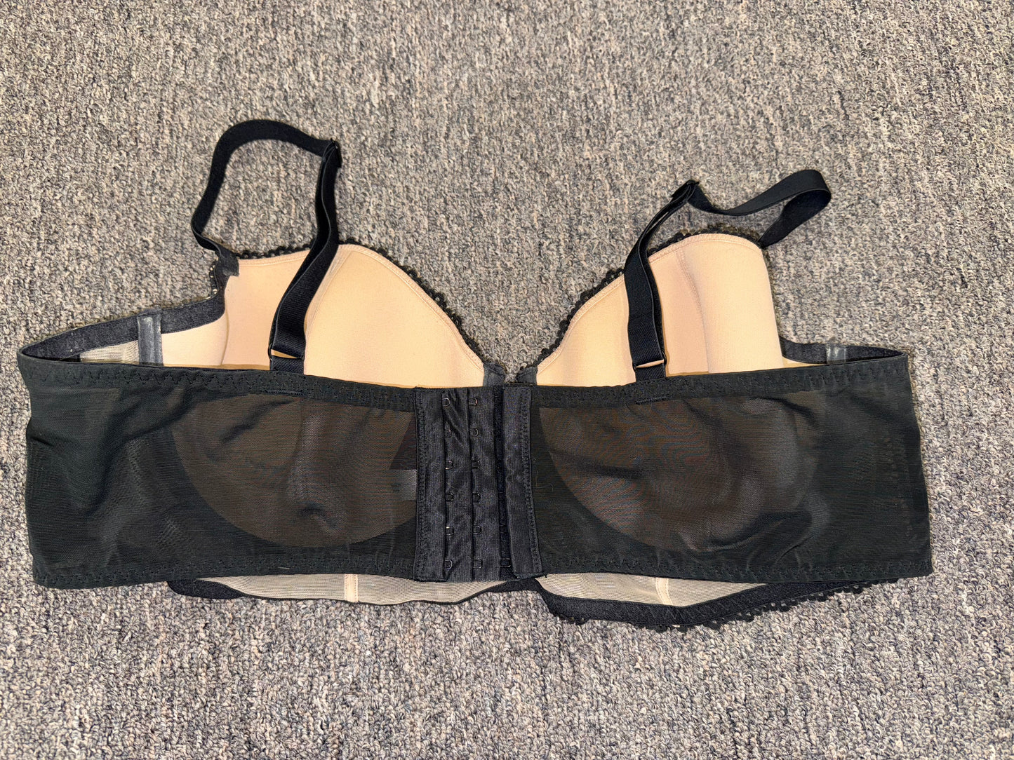 Adore Me (42C) Black & Nude Lace//Sheer Heart Pattern Bra