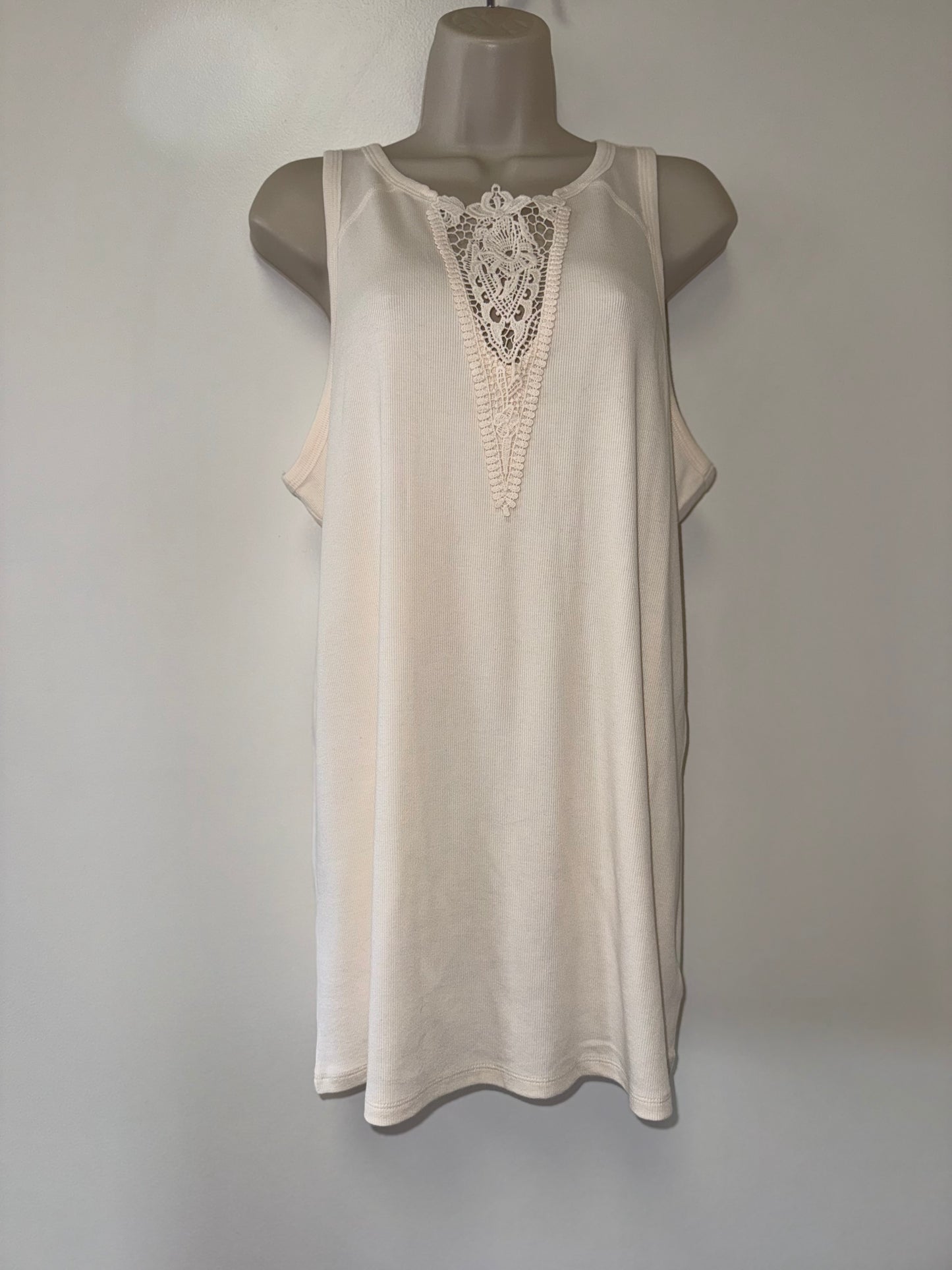 Torrid (3) Cream Lace V-Neck Ribbed Neutral Tank Top