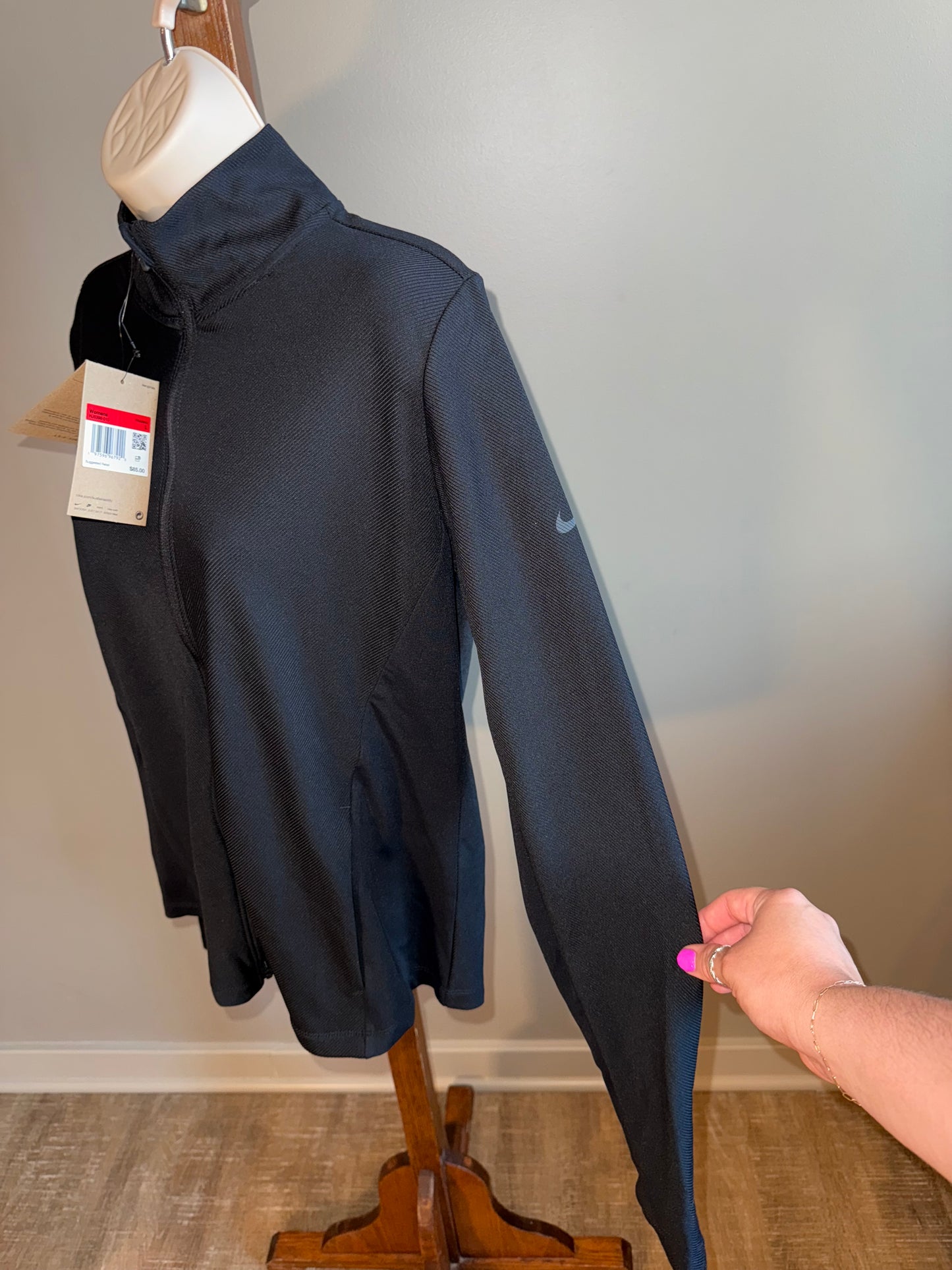 NWT Nike (Medium//Large) Brand New Black Nike One Dri-Fit Zip Up Jacket