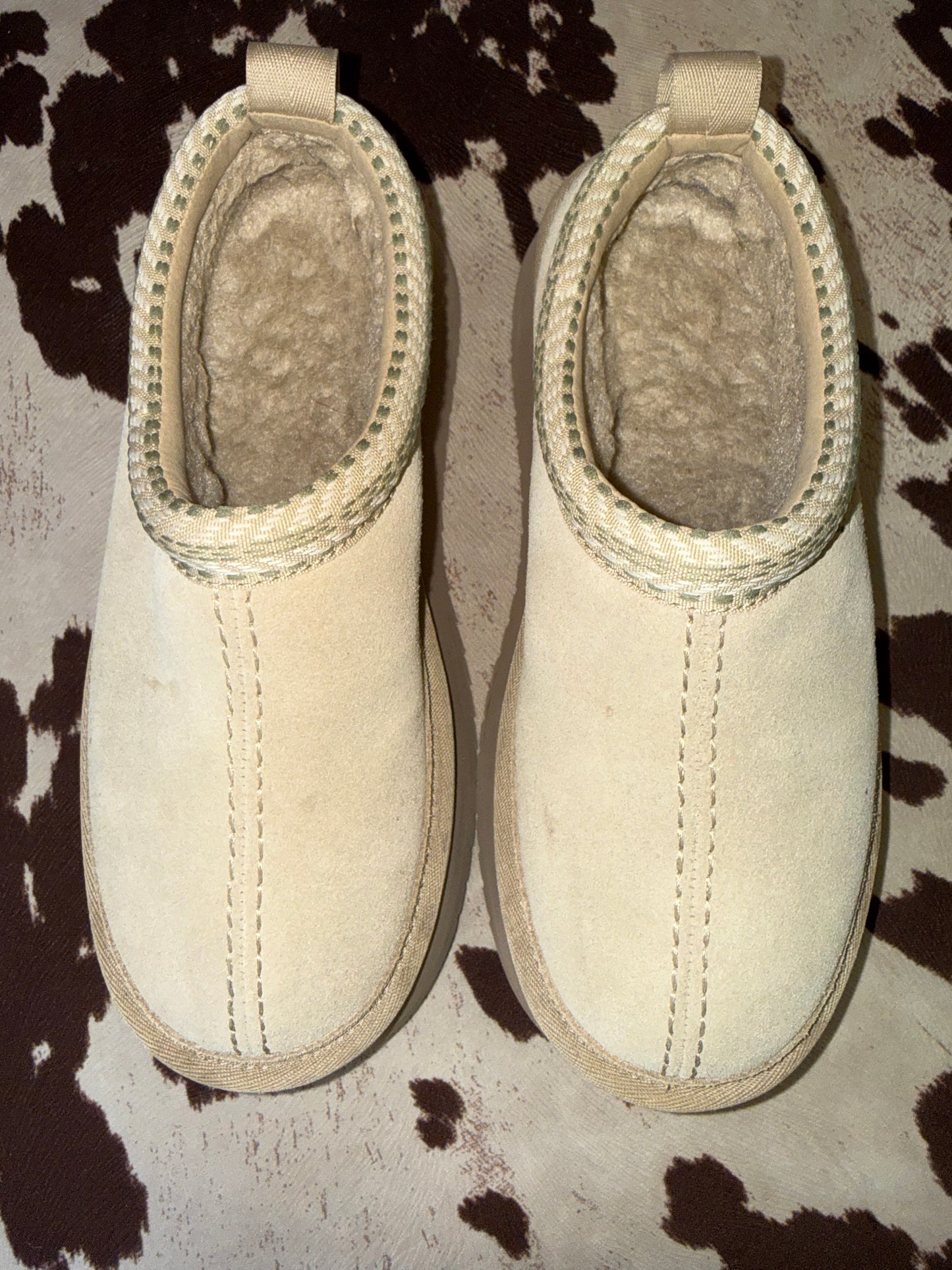 Koolaburra  by Ugg (7) Slip On Boots with Thicker Sole