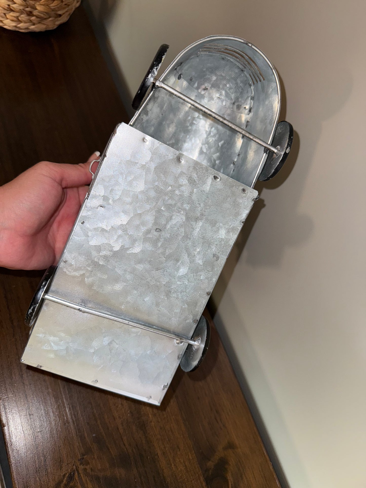 Metal Fall Pickup Truck