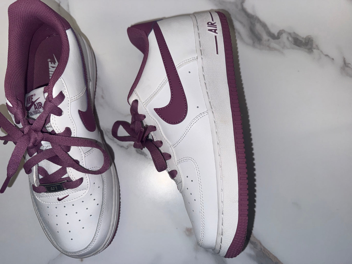 Nike (7Y) White and Purple Air Force 1 Low Sneakers