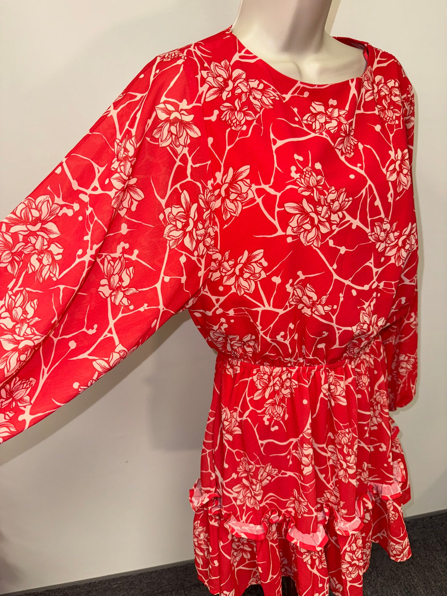 Flying Tomato (Small) Brand New Red//Cream Floral Long Sleeve Ruffle Dress