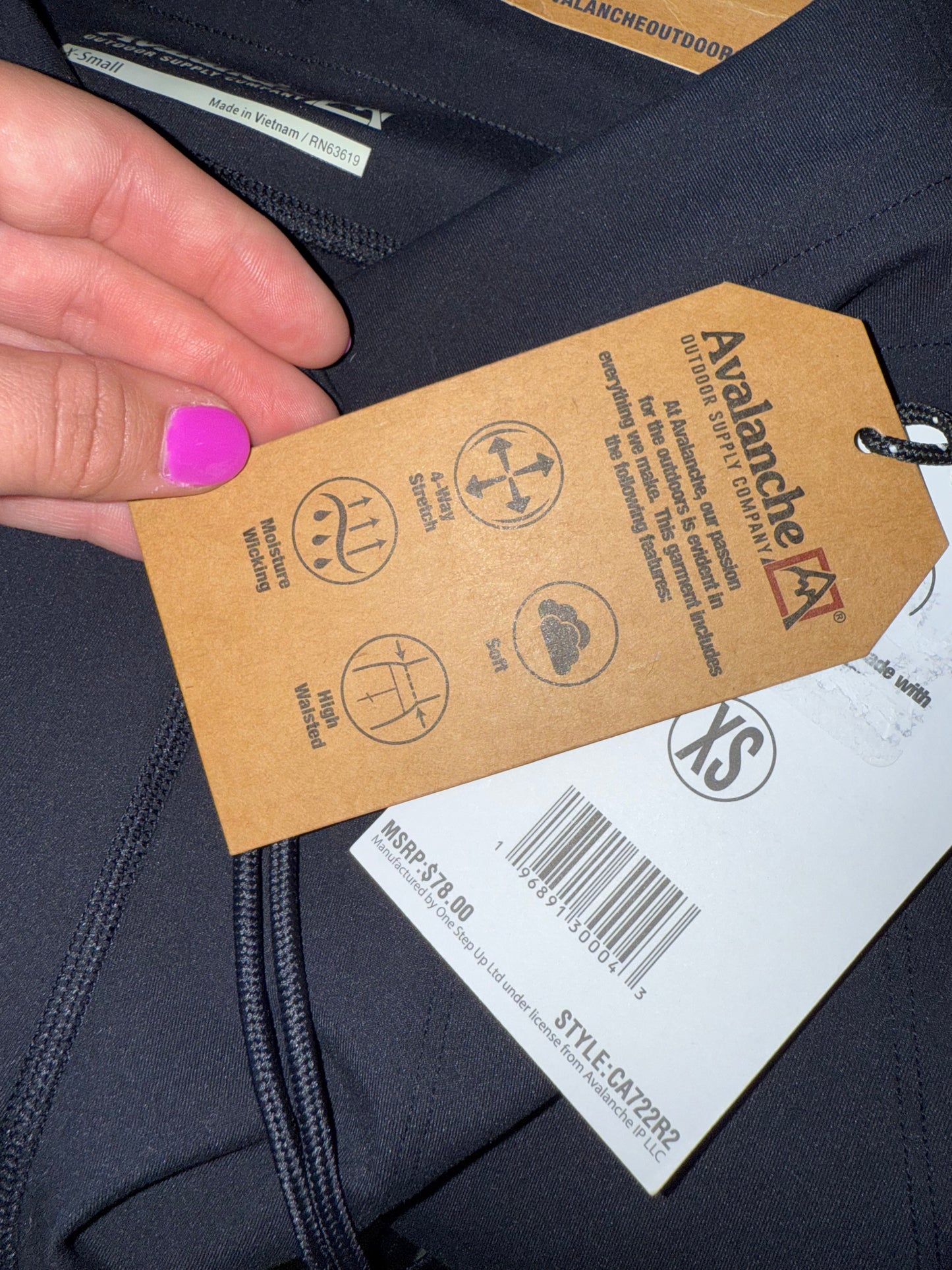 NWT Avalanche (XS) Brand New Black Comfort & Compression High Rise Leggings