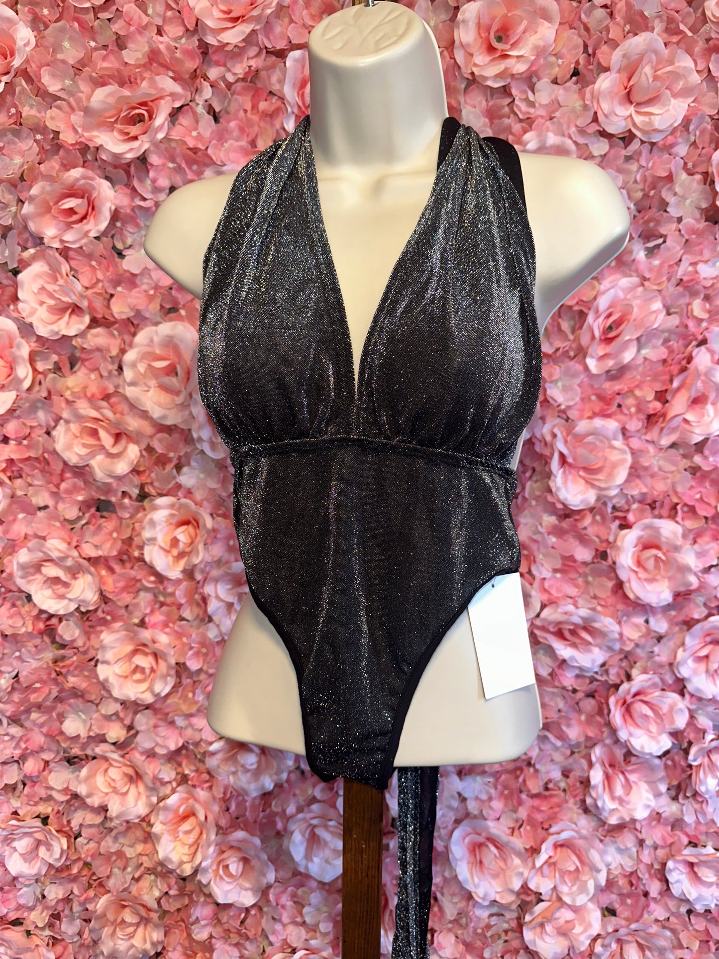 NWT Verdusa (Small) Brand New Metallic Glitter Bodysuit with Tied Halter Neck