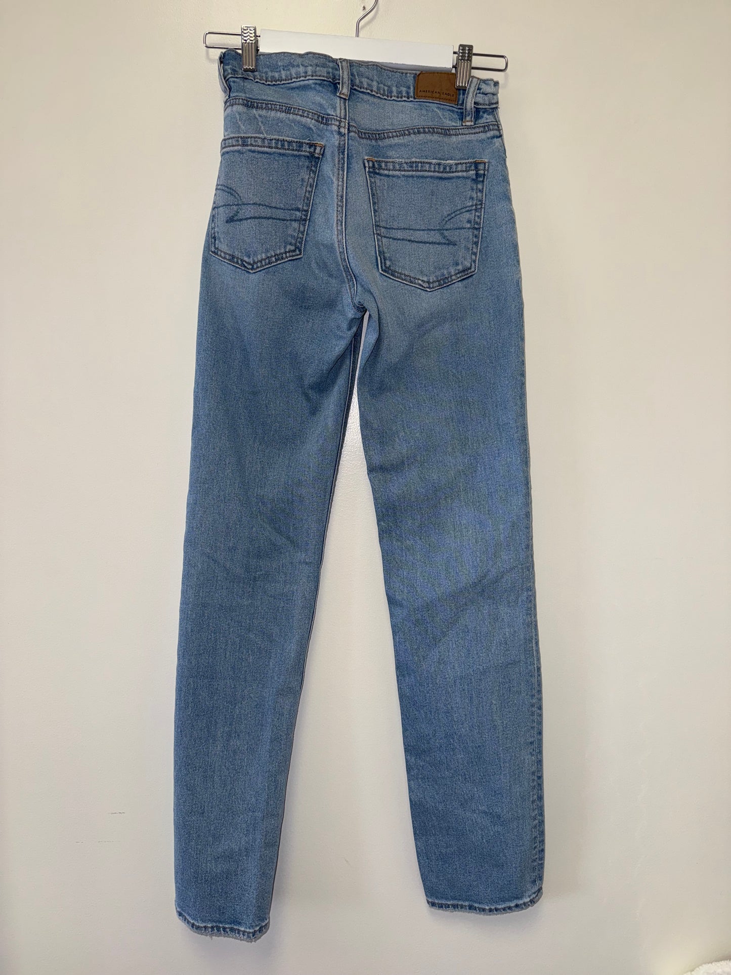 American Eagle (00 Long) Super High Rise Straight Leg Denim Jeans with Stretch