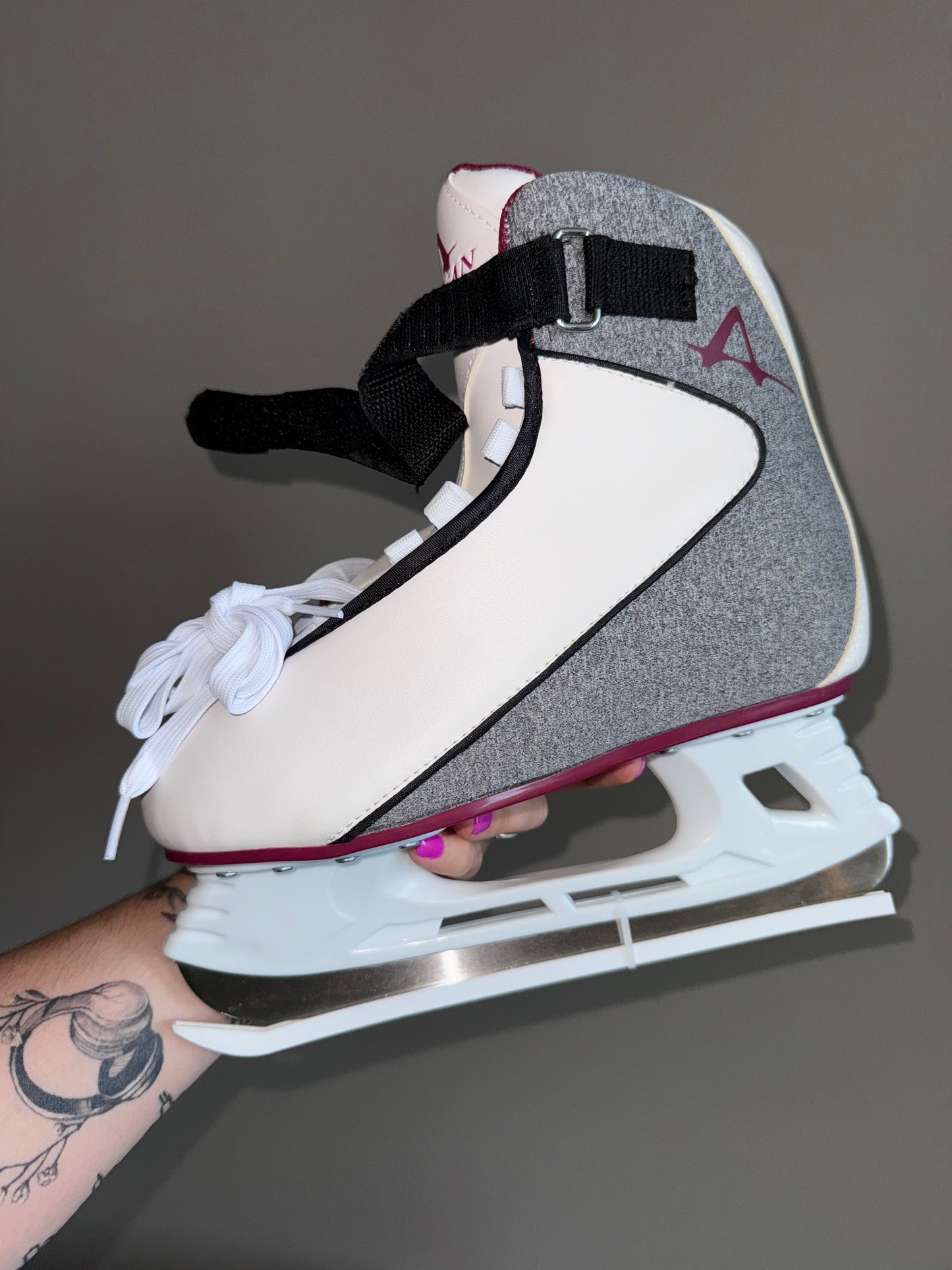 NWT American Skate (7) Brand New Hockey Skates