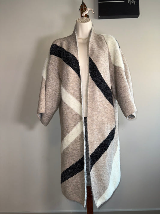 Akemi + Kin Neutral Sweater Cardi Long Blazer