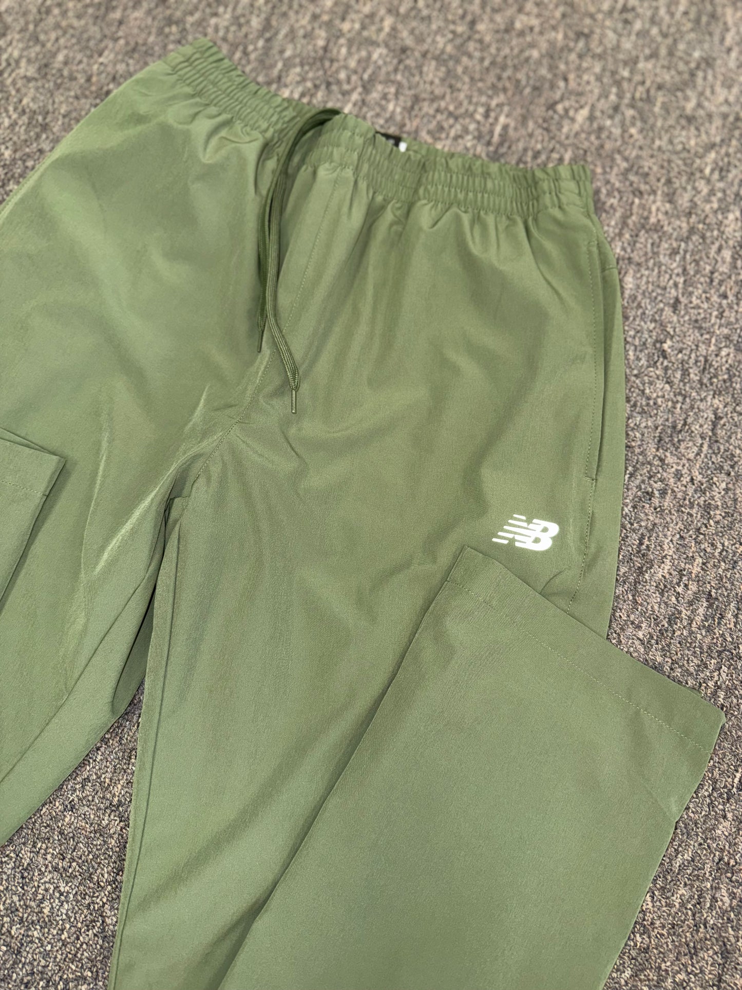 New Balance (Medium) Green Sporty Track Pants with Zipped Ankles