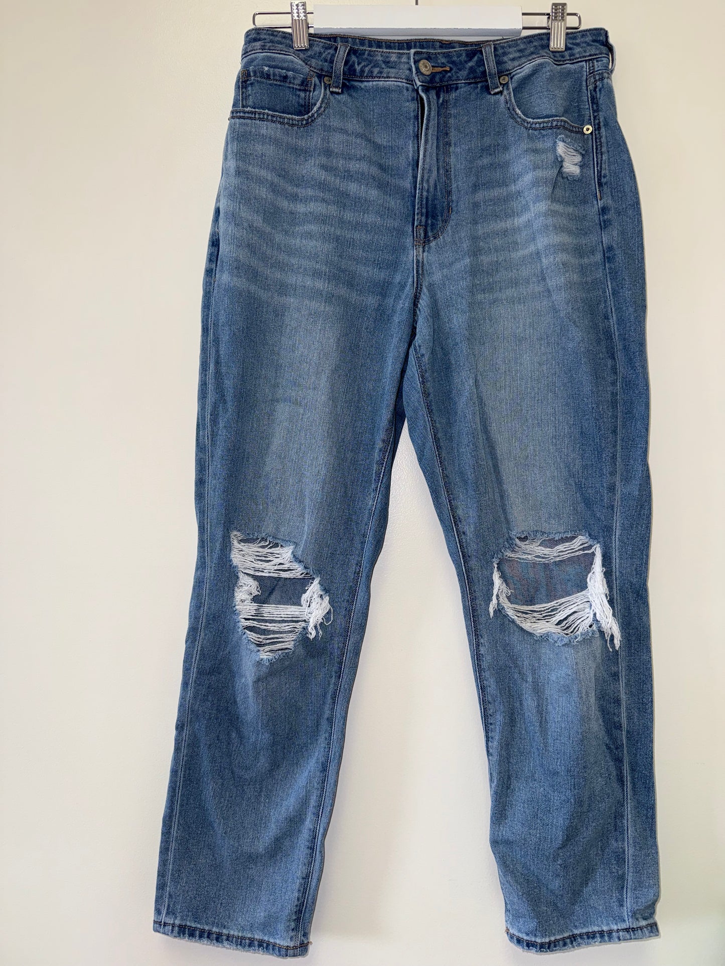 American Eagle (12) Blue Distressed Denim Mom Jeans