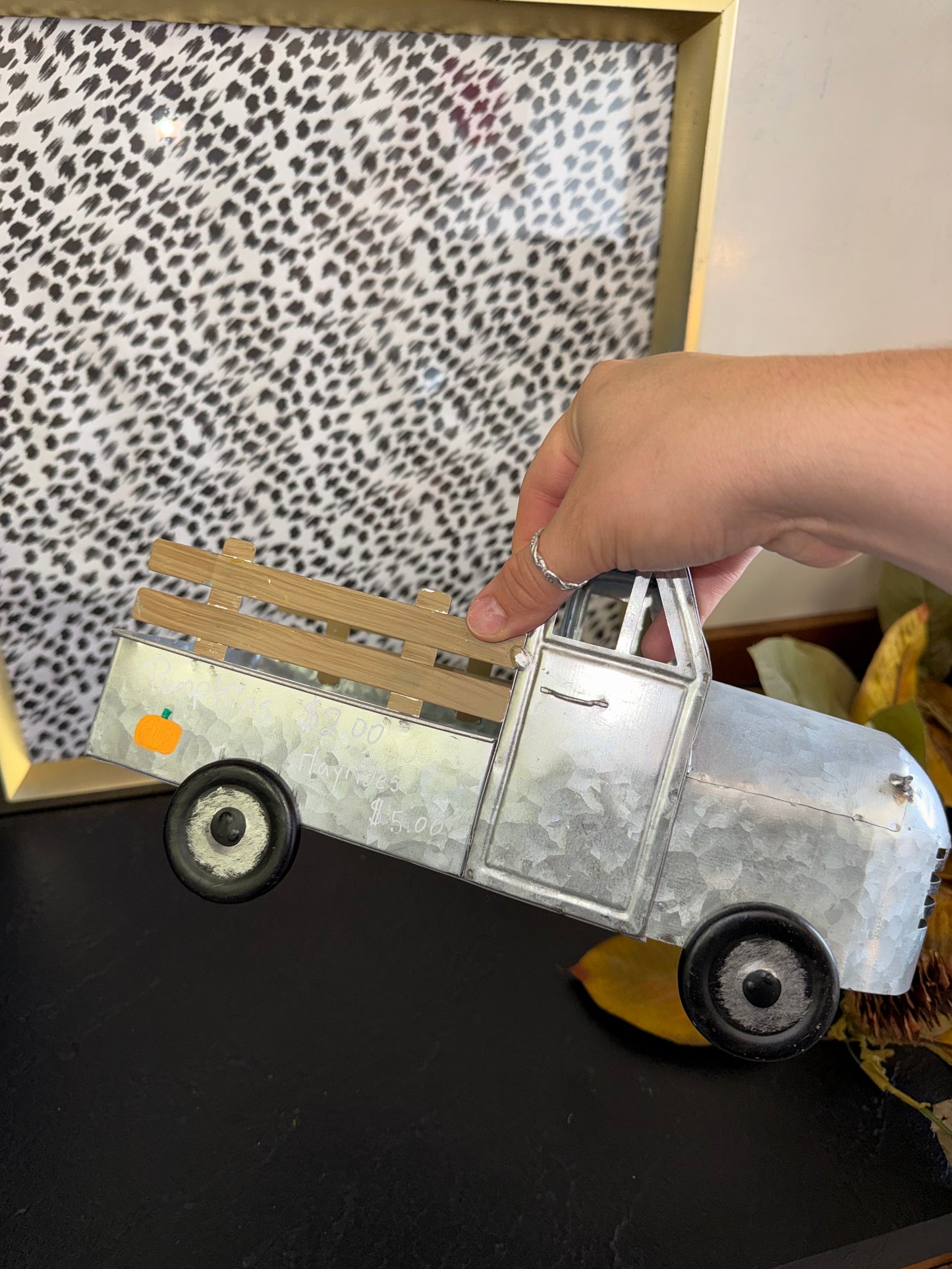 Metal Farm Truck Decor