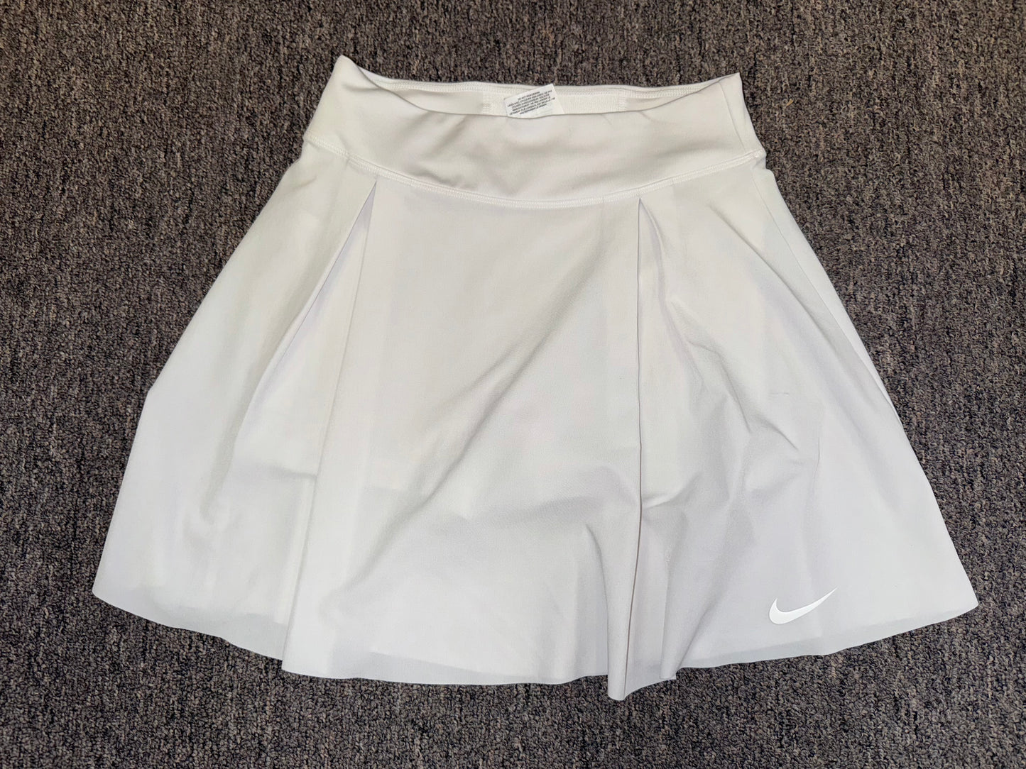Nike (XS) White Skort