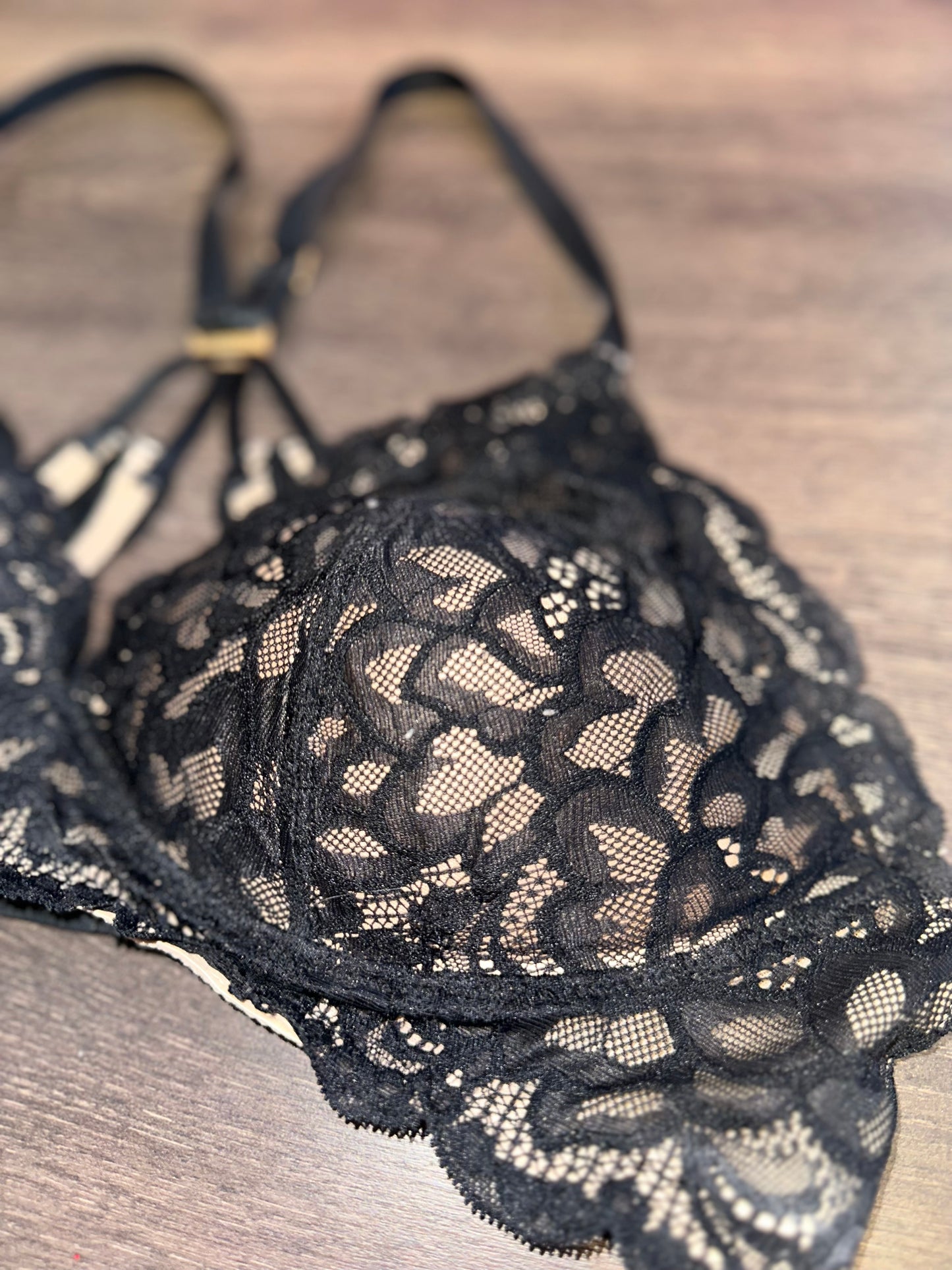 aerie (36C) Black//Nude Lace Padded Bralette